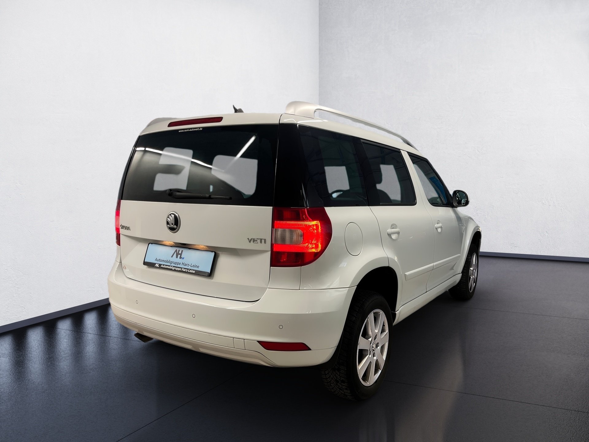 Yeti AMBITION TSI DSG+NAVI+ALU 16+RÜCKFAHRKAMERA+SMART LINK+KLIMA+TEMPOMAT