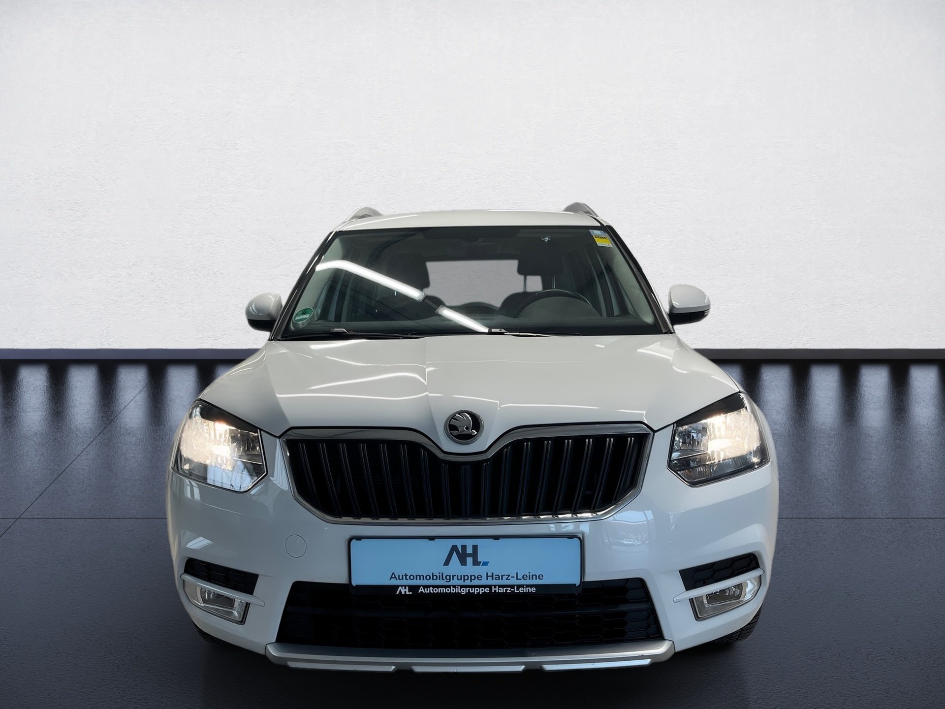 Yeti AMBITION TSI DSG+NAVI+ALU 16+RÜCKFAHRKAMERA+SMART LINK+KLIMA+TEMPOMAT