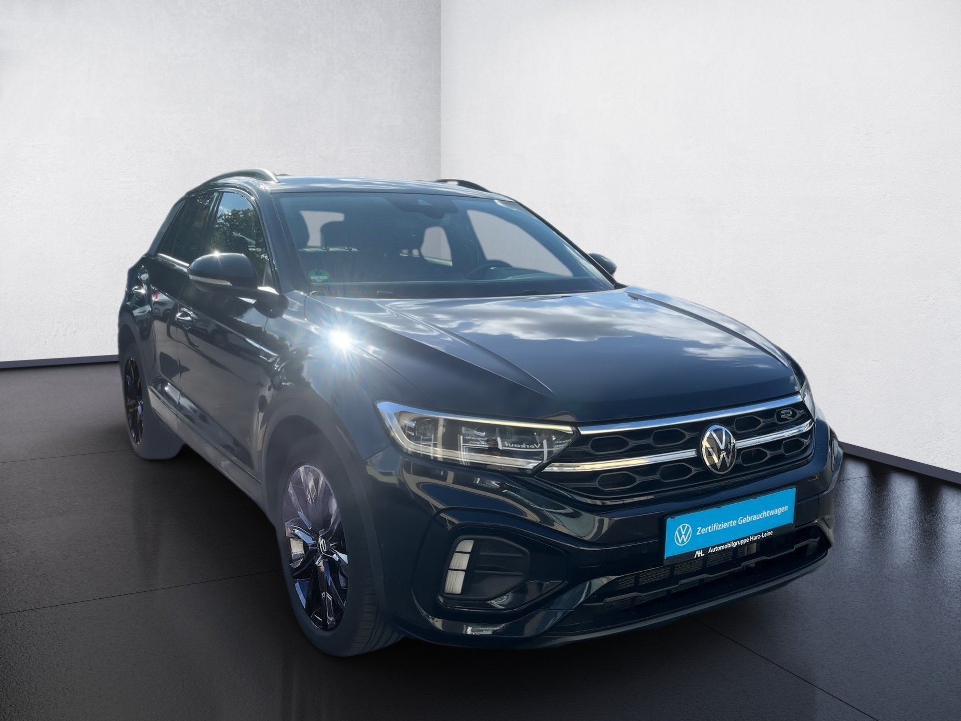 T-Roc R-LINE TSI DSG+ACC+PARK ASSIST+LED-PLUS+APP CONNECT+SPORTSITZE+SPRACHBEDIE
