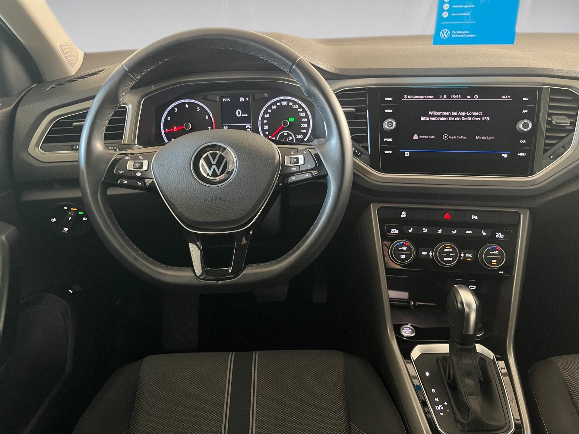 T-Roc STYLE TSI DSG+AHK+ALU 17+ACC+APP CONNECT+RÜCKFAHRKAMERA+WINTERPAKET+KEYL