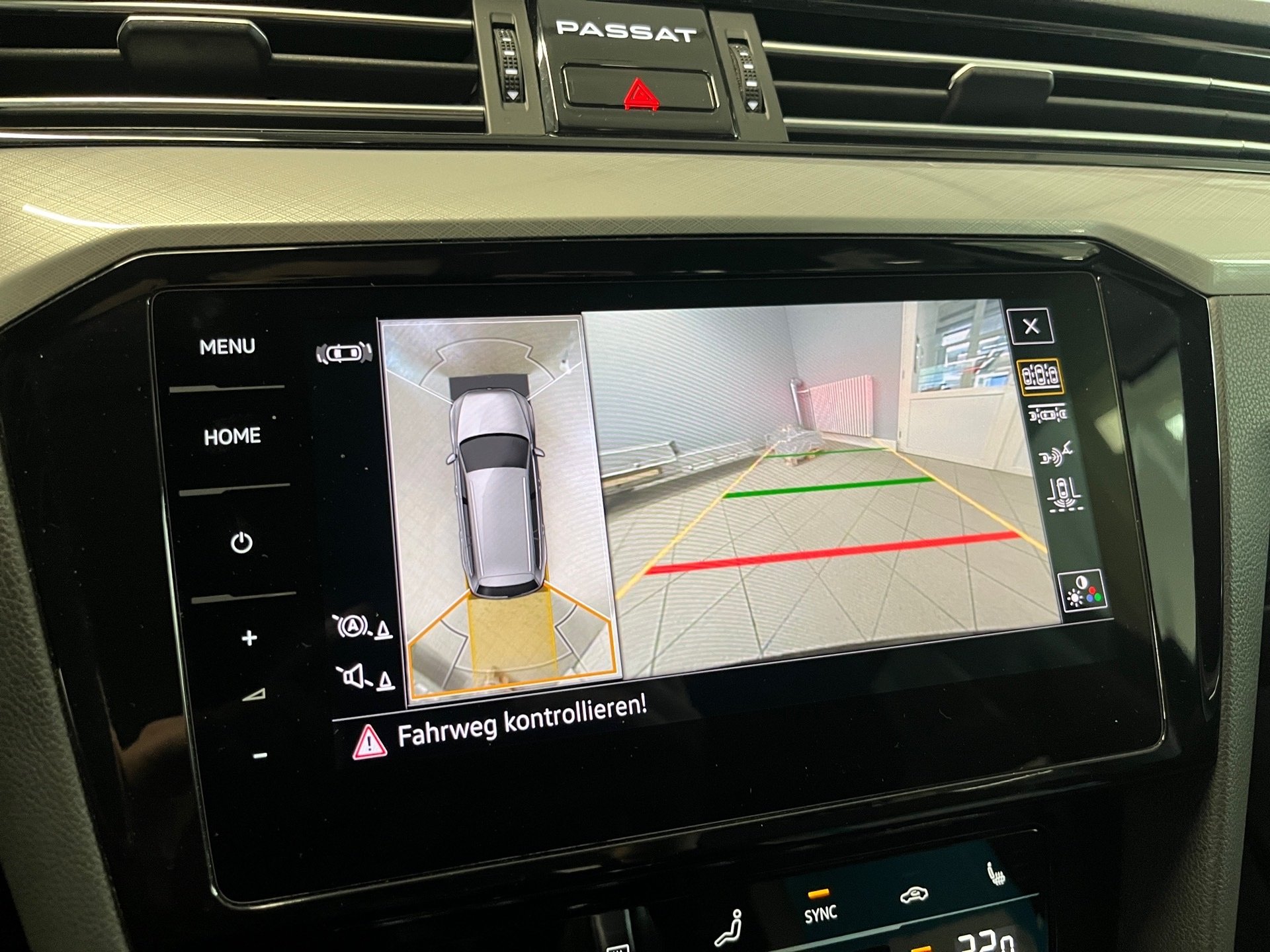 Passat Variant BUSINESS TDI DSG+ALU 17+NAVI PRO+TRAVEL ASSIST+LED-MATRIX+ACC+KLIMA+APP