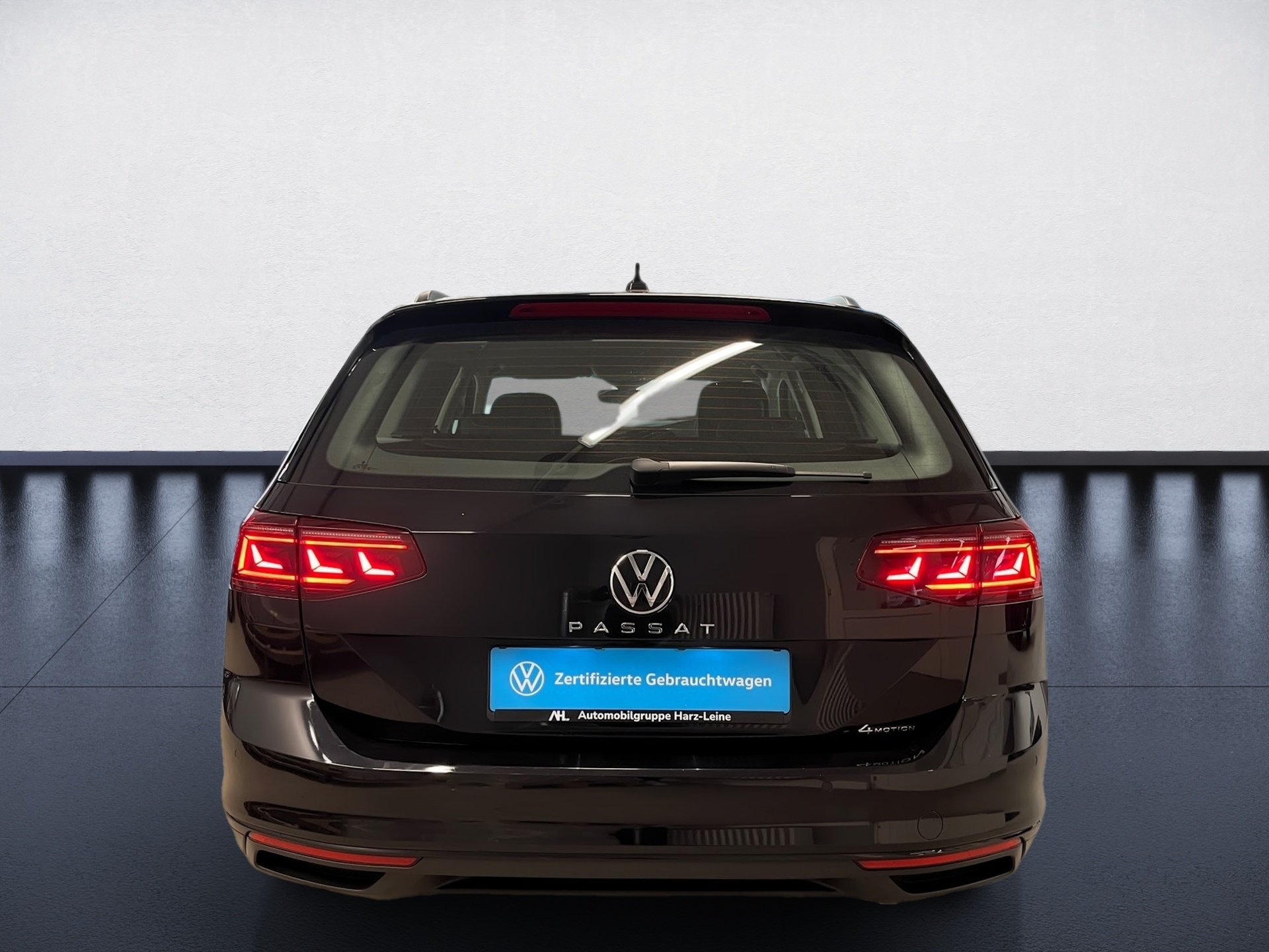 Passat Variant BUSINESS TDI DSG+ALU 17+NAVI PRO+TRAVEL ASSIST+LED-MATRIX+ACC+KLIMA+APP