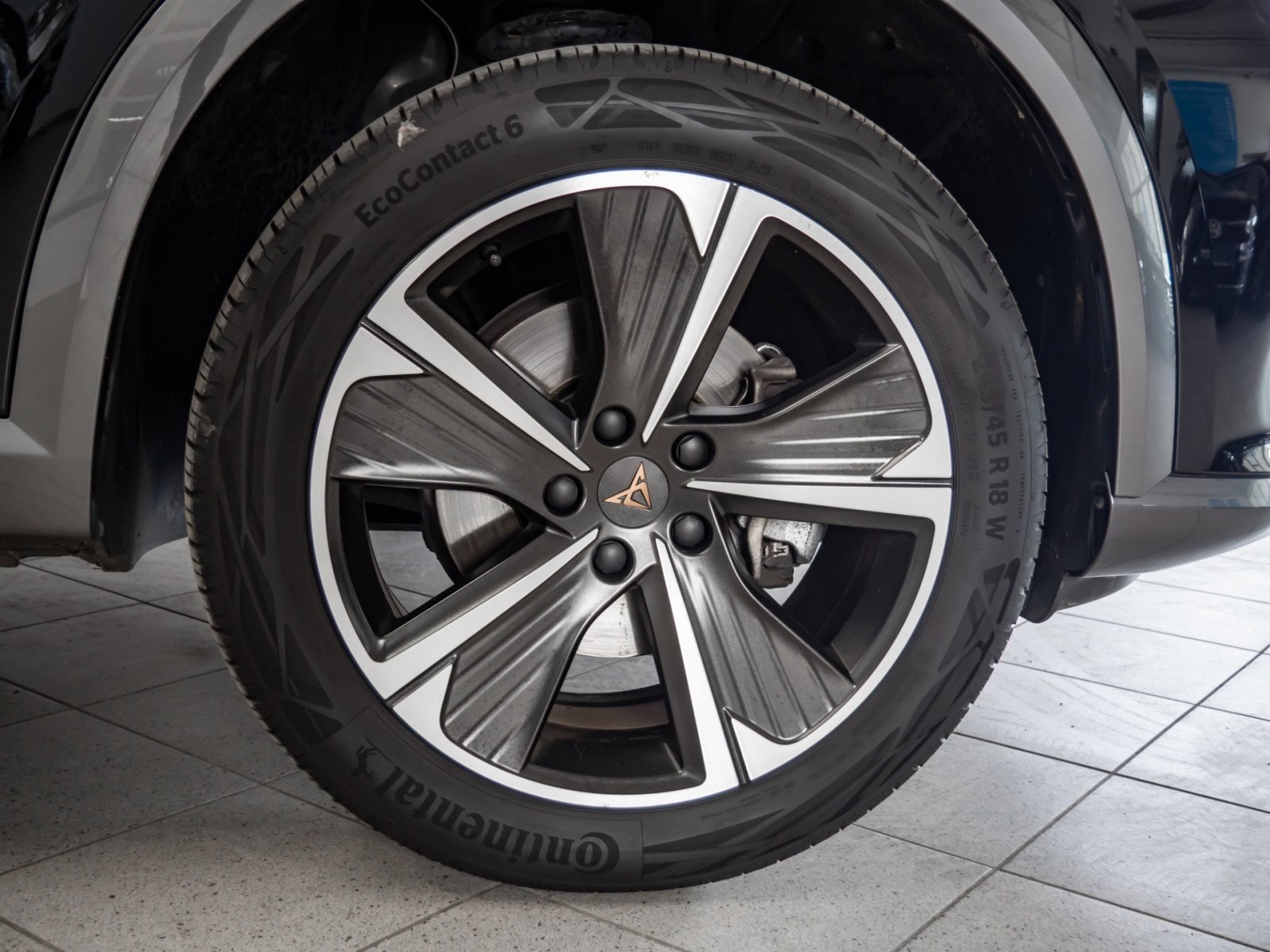 Formentor TSI DSG+ALU 18+KEYLESS+LED+NAVI+ACC+FULL LINK+KLIMA+SIDE ASSIST+ELK HECK