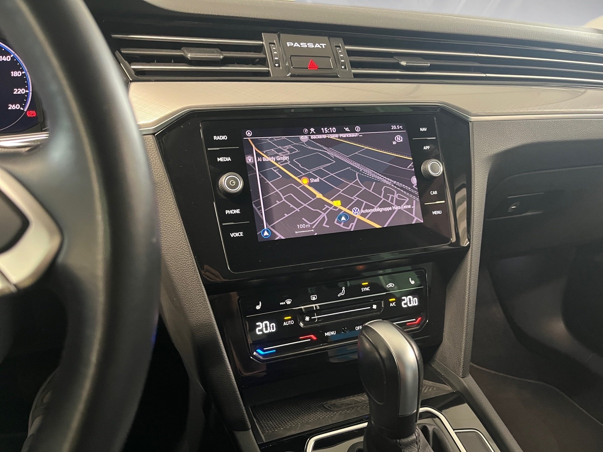 Passat Variant BUSINESS TDI DSG+AHK+ALU 16+RÜCKFAHRKAMERA+LED-MATRIX+TRAVEL ASSIST+NAVI
