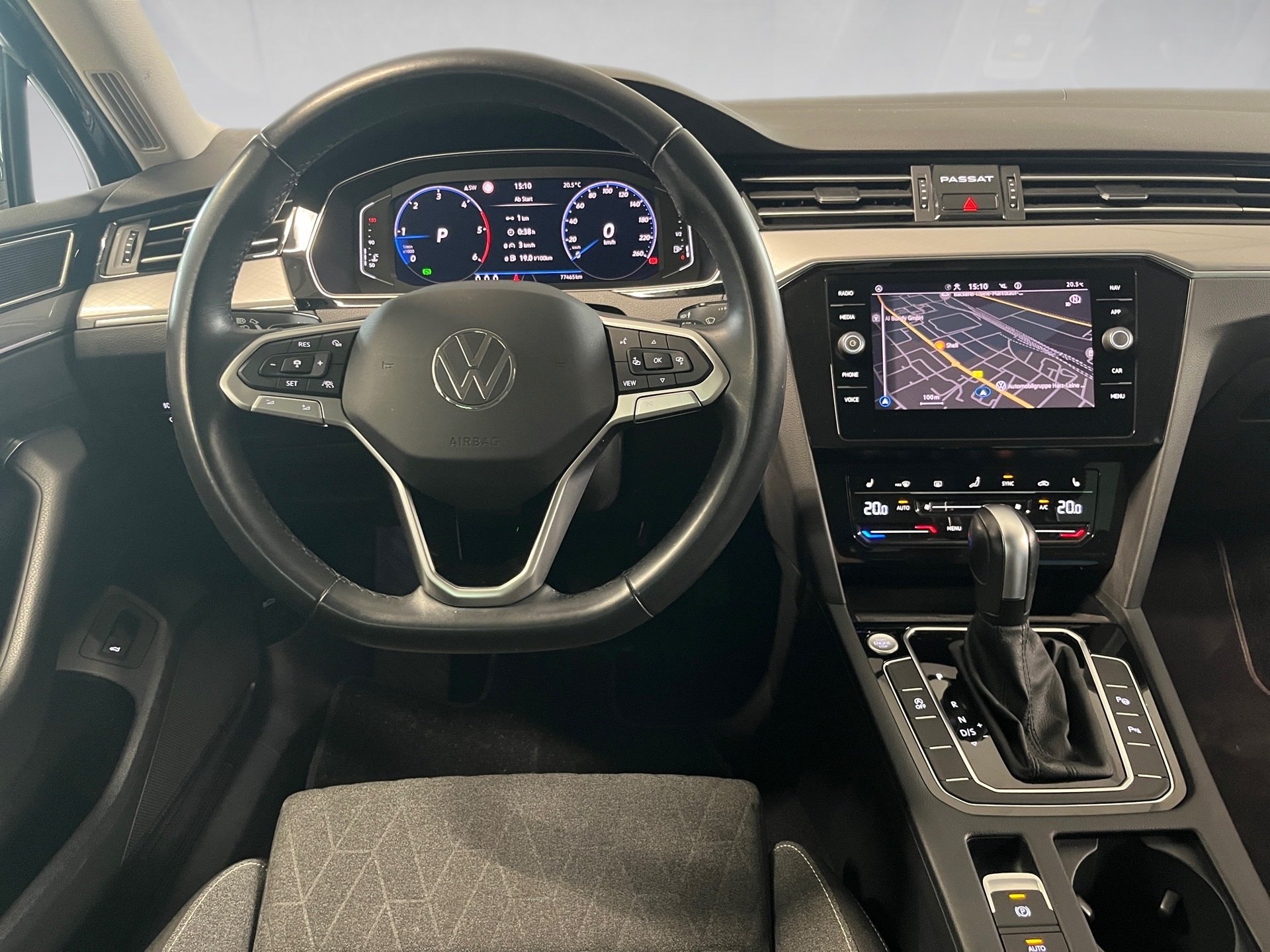 Passat Variant BUSINESS TDI DSG+AHK+ALU 16+RÜCKFAHRKAMERA+LED-MATRIX+TRAVEL ASSIST+NAVI