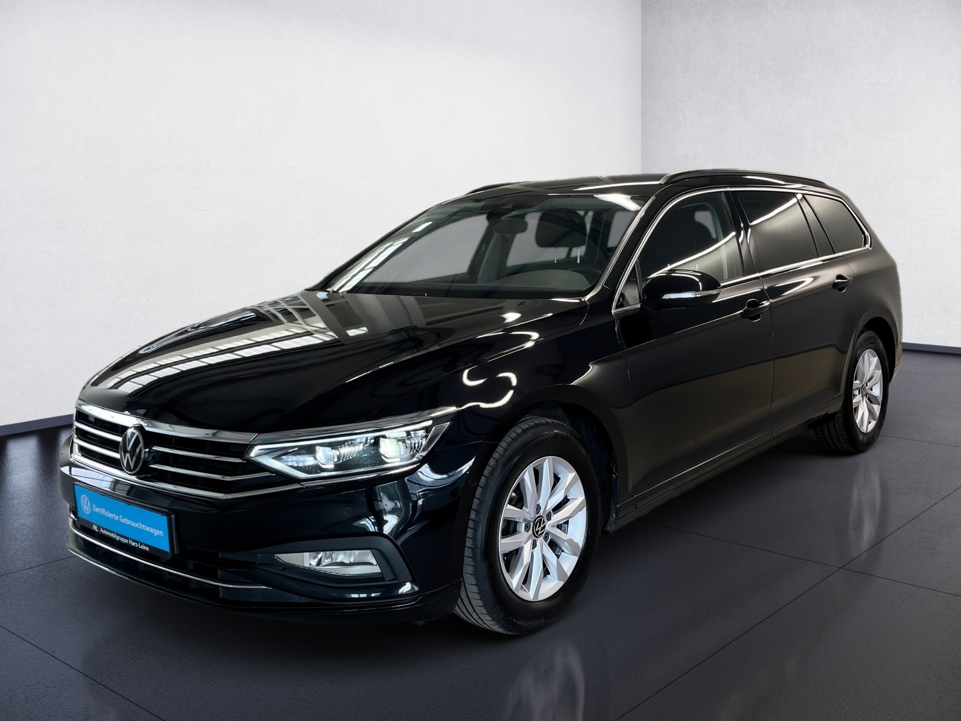 Passat Variant BUSINESS TDI DSG+AHK+ALU 16+RÜCKFAHRKAMERA+LED-MATRIX+TRAVEL ASSIST+NAVI