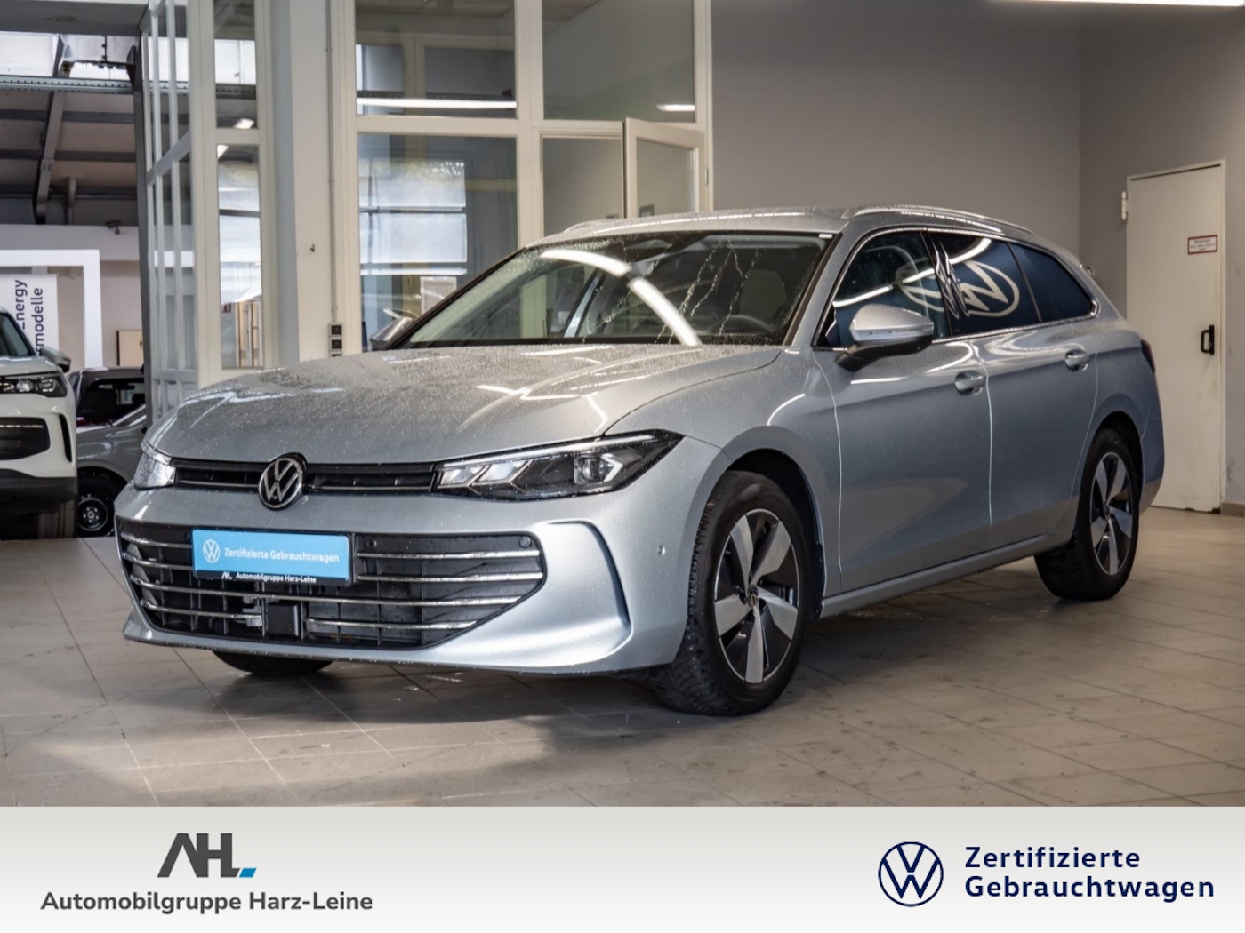 Passat Variant BUSINESS eTSI DSG+AHK+ALU 17+360&deg;KAMERA...