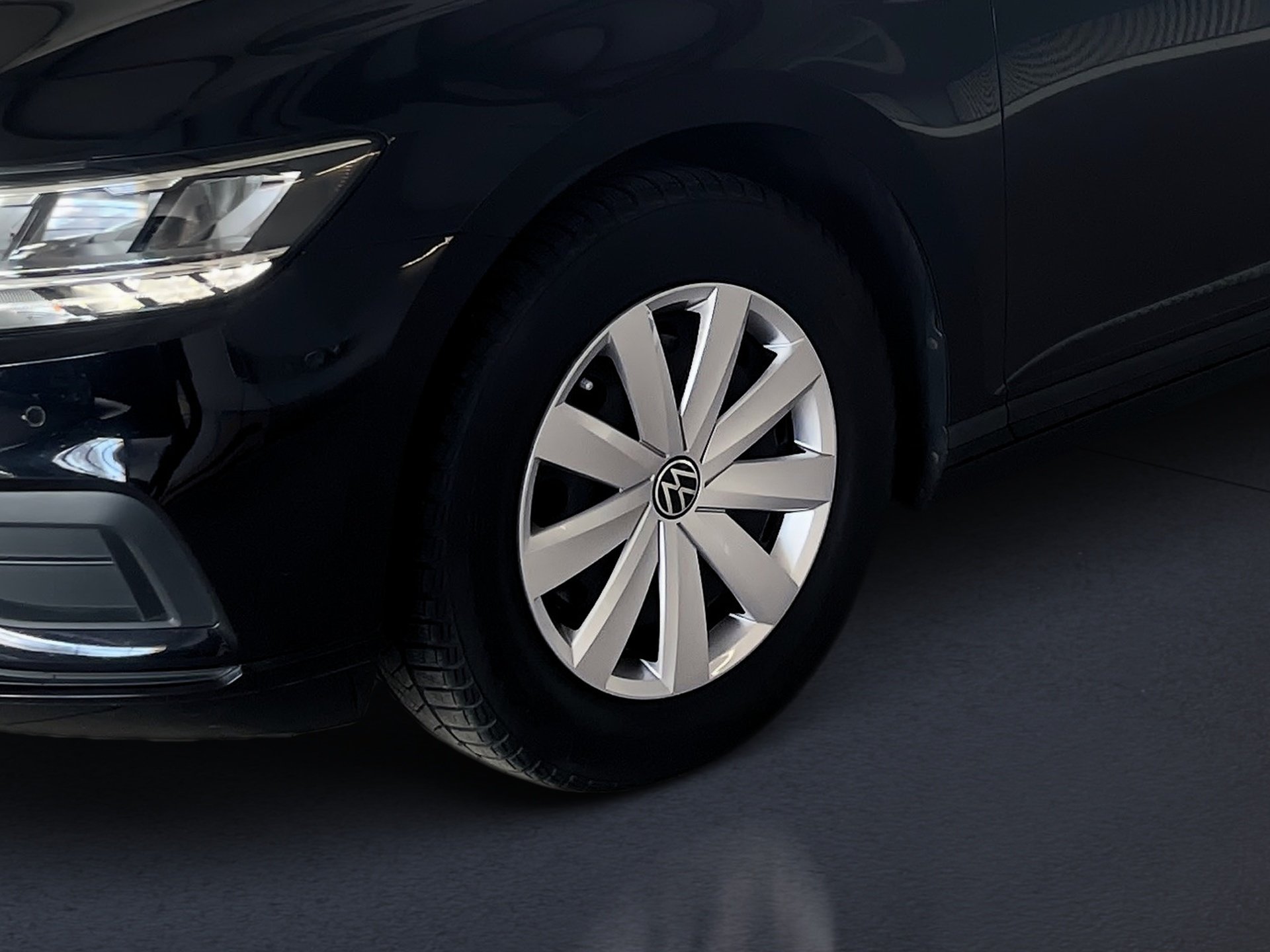 Passat Variant TDI DSG+AHK+NAVI+LED+ACC+RÜCKFAHRKAMERA+SIDE ASSIST+APP CONNECT+KLIMA