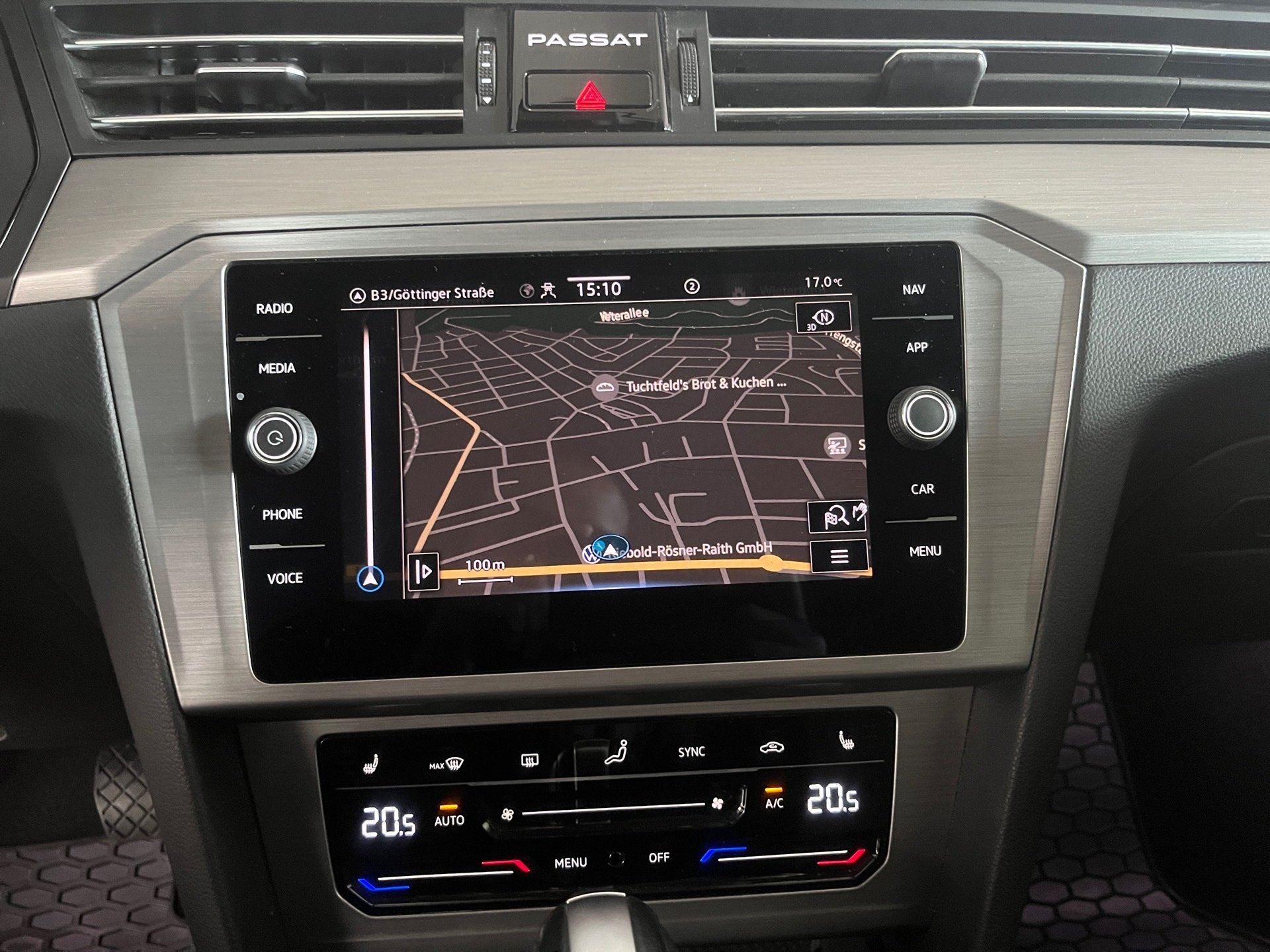 Passat Variant TDI DSG+AHK+NAVI+LED+ACC+RÜCKFAHRKAMERA+SIDE ASSIST+APP CONNECT+KLIMA