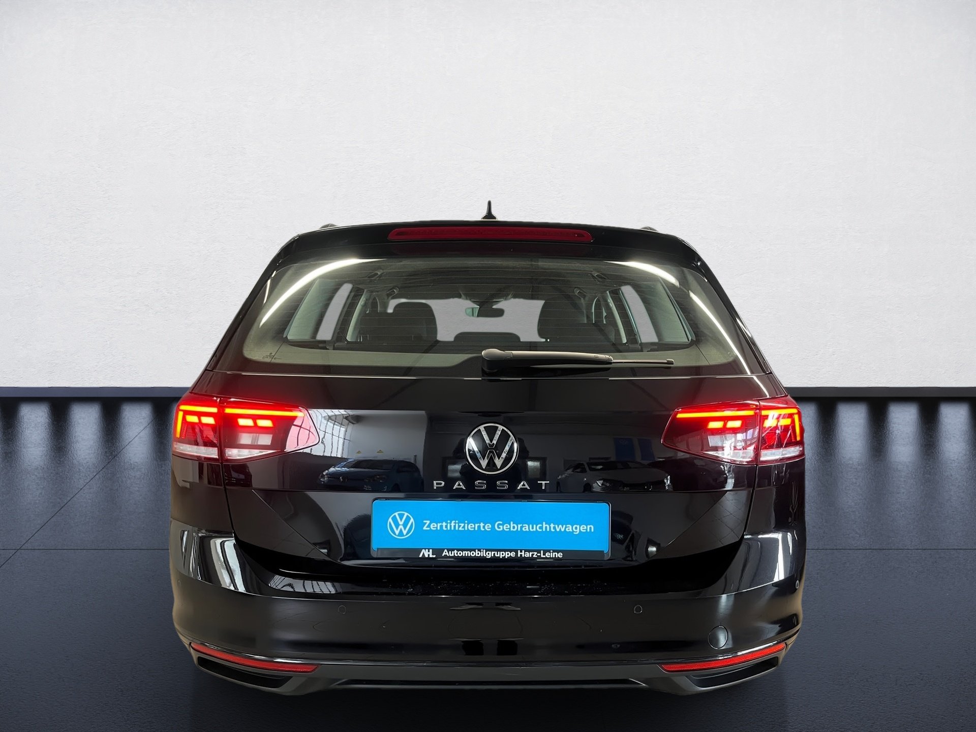 Passat Variant TDI DSG+AHK+NAVI+LED+ACC+RÜCKFAHRKAMERA+SIDE ASSIST+APP CONNECT+KLIMA