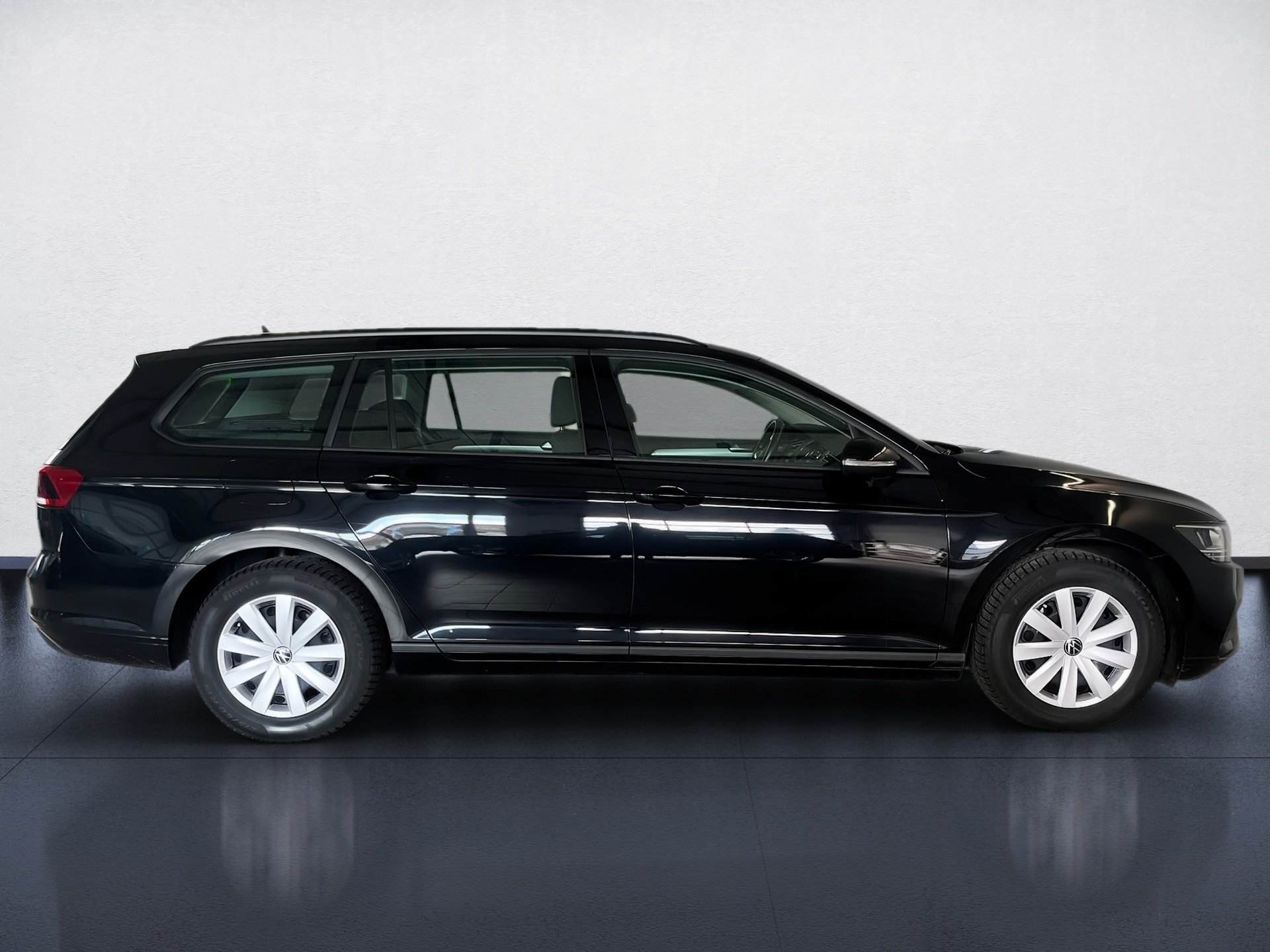 Passat Variant TDI DSG+AHK+NAVI+LED+ACC+RÜCKFAHRKAMERA+SIDE ASSIST+APP CONNECT+KLIMA