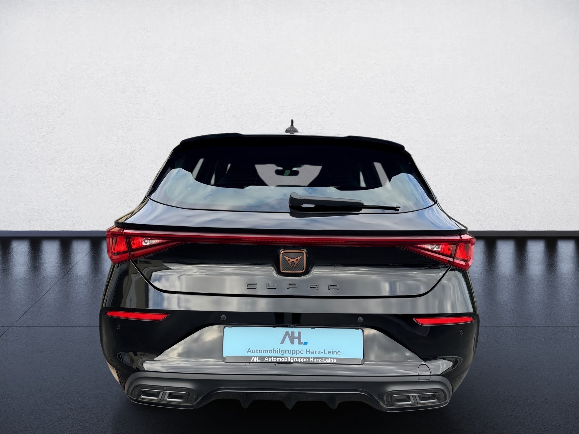Cupra Leon eTSI+ALU 18+RÜCKFAHRKAMERA+LED+ACC+NAVI+SPRACHSTEUERUNG+PARKLENKASSISTEN
