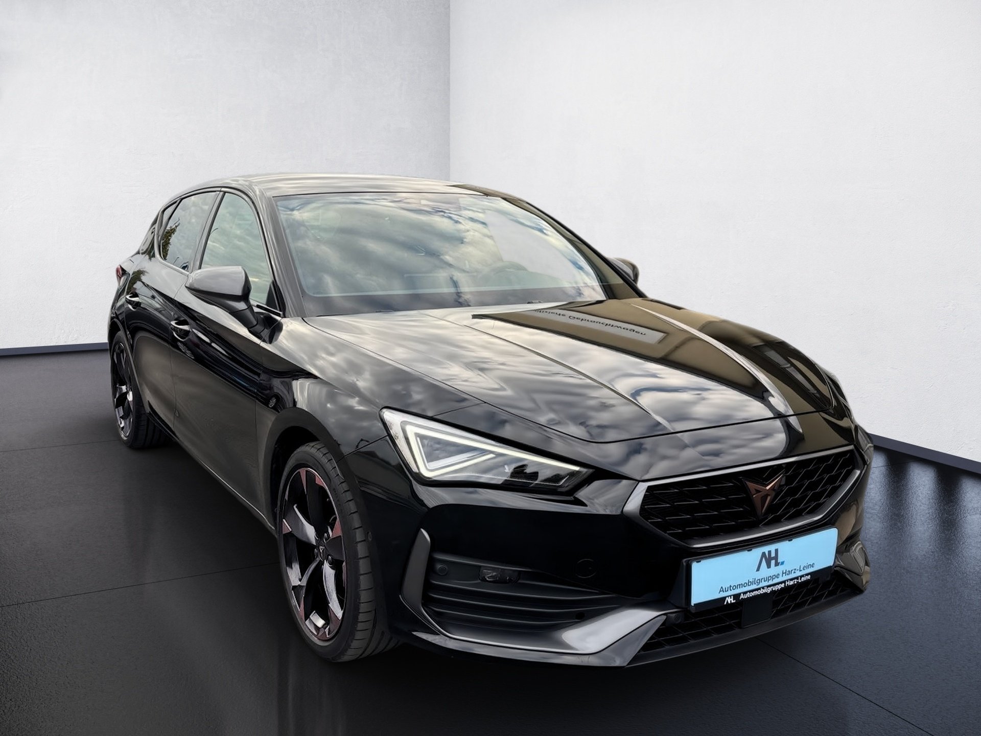 Cupra Leon eTSI+ALU 18+RÜCKFAHRKAMERA+LED+ACC+NAVI+SPRACHSTEUERUNG+PARKLENKASSISTEN