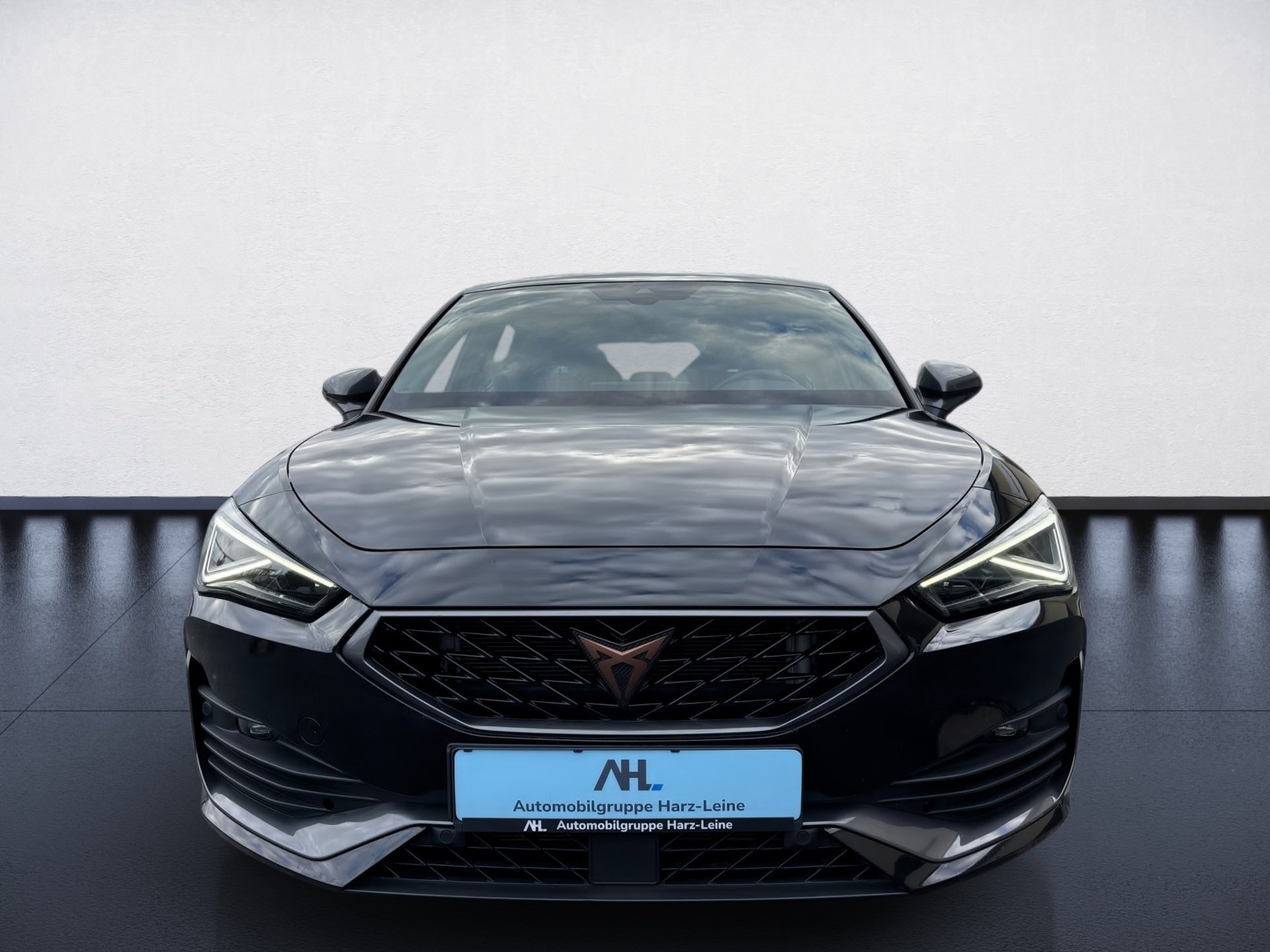 Cupra Leon eTSI+ALU 18+RÜCKFAHRKAMERA+LED+ACC+NAVI+SPRACHSTEUERUNG+PARKLENKASSISTEN