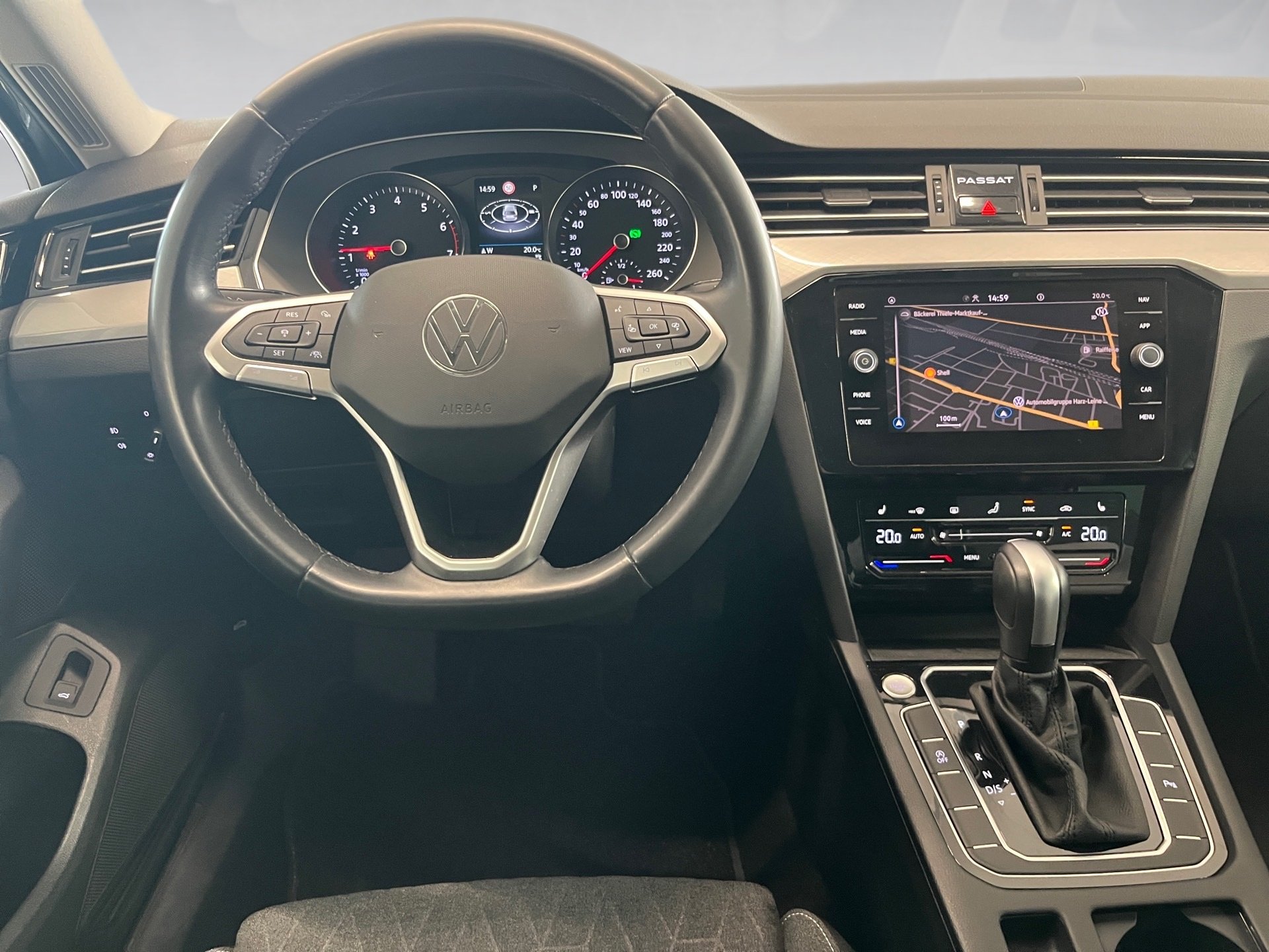 Passat Variant BUSINESS TDI DSG+ALU 16+TRAVEL ASSIST+NAVI+LED+RÜCKFAHRKAMERA+APP CONNEC