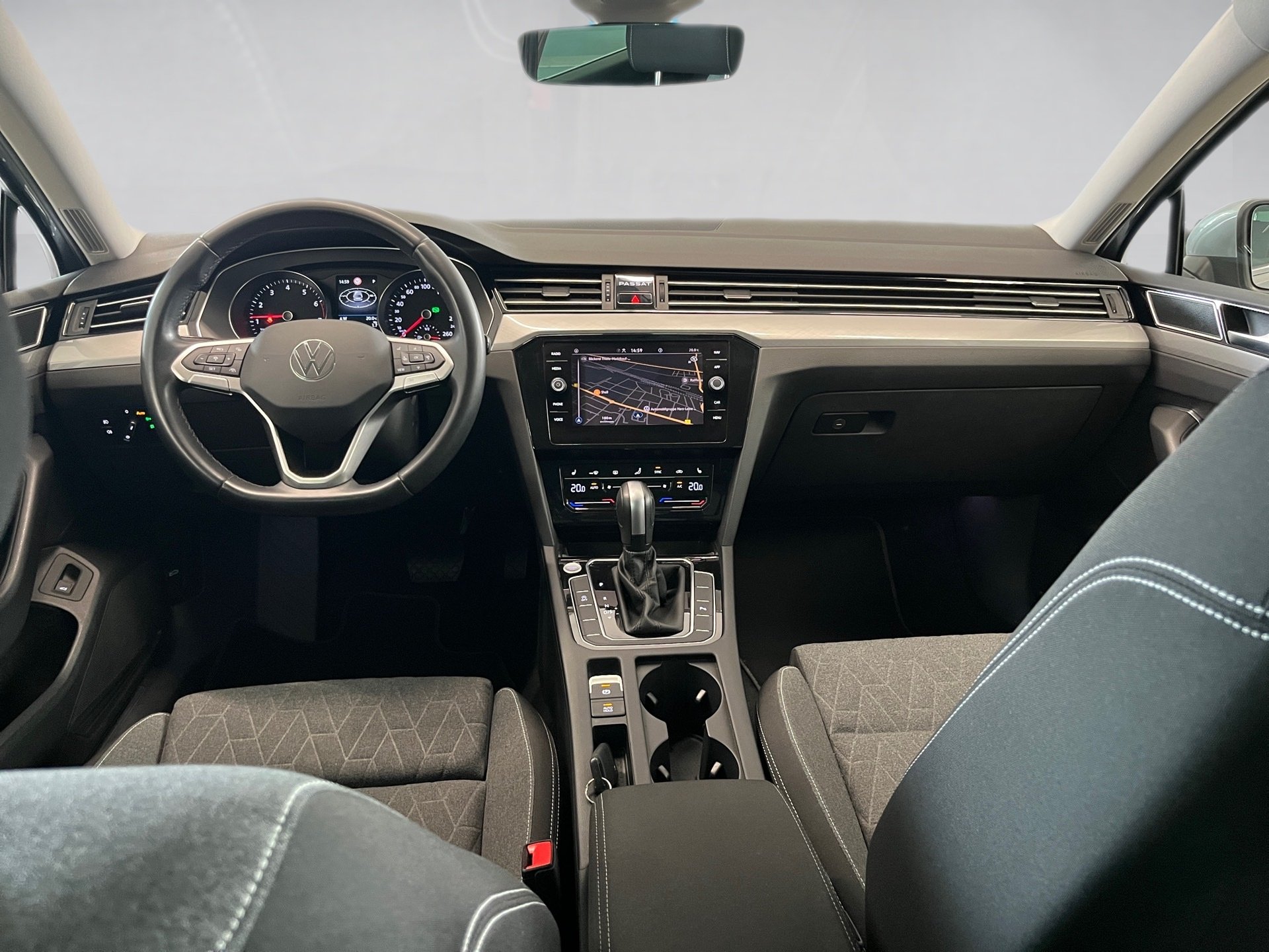 Passat Variant BUSINESS TDI DSG+ALU 16+TRAVEL ASSIST+NAVI+LED+RÜCKFAHRKAMERA+APP CONNEC