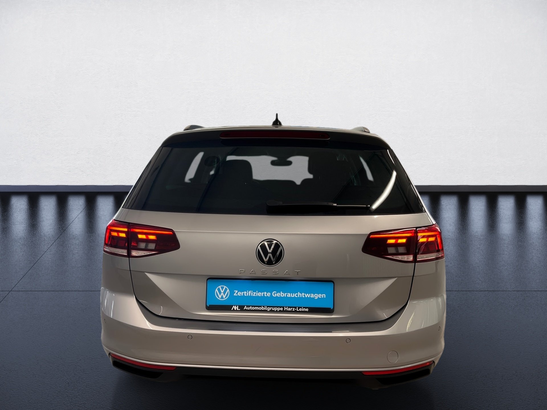 Passat Variant BUSINESS TDI DSG+ALU 16+TRAVEL ASSIST+NAVI+LED+RÜCKFAHRKAMERA+APP CONNEC
