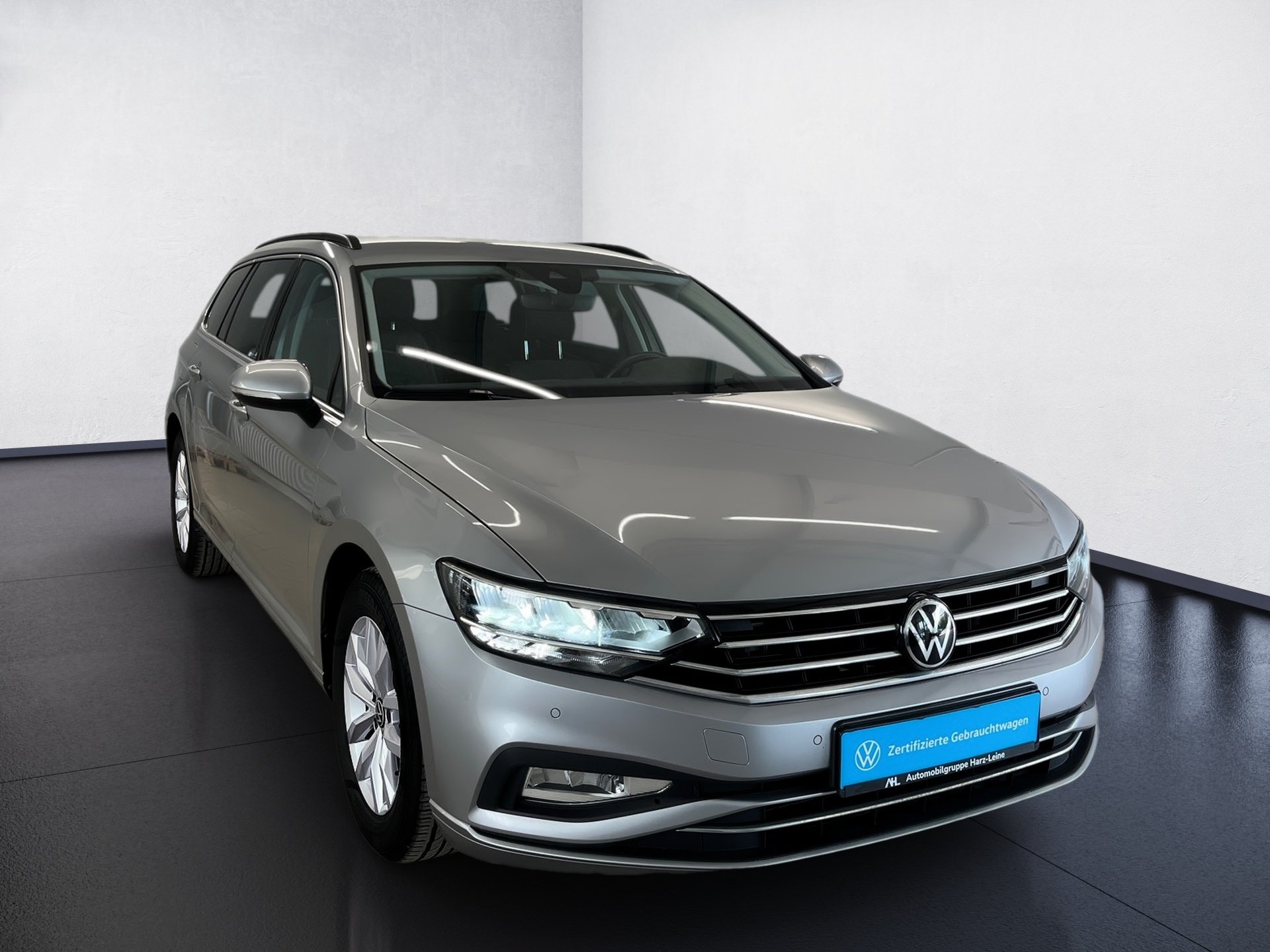 Passat Variant BUSINESS TDI DSG+ALU 16+TRAVEL ASSIST+NAVI+LED+RÜCKFAHRKAMERA+APP CONNEC