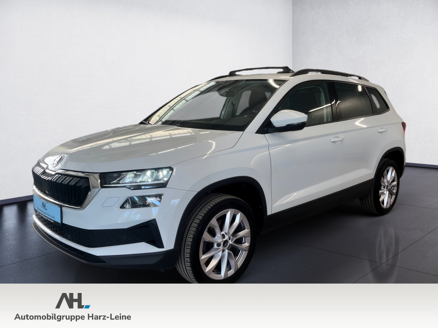 Karoq STYLE TDI DSG+AHK+ALU 18+RÜCKFAHRKAMERA+NAVI+STA...