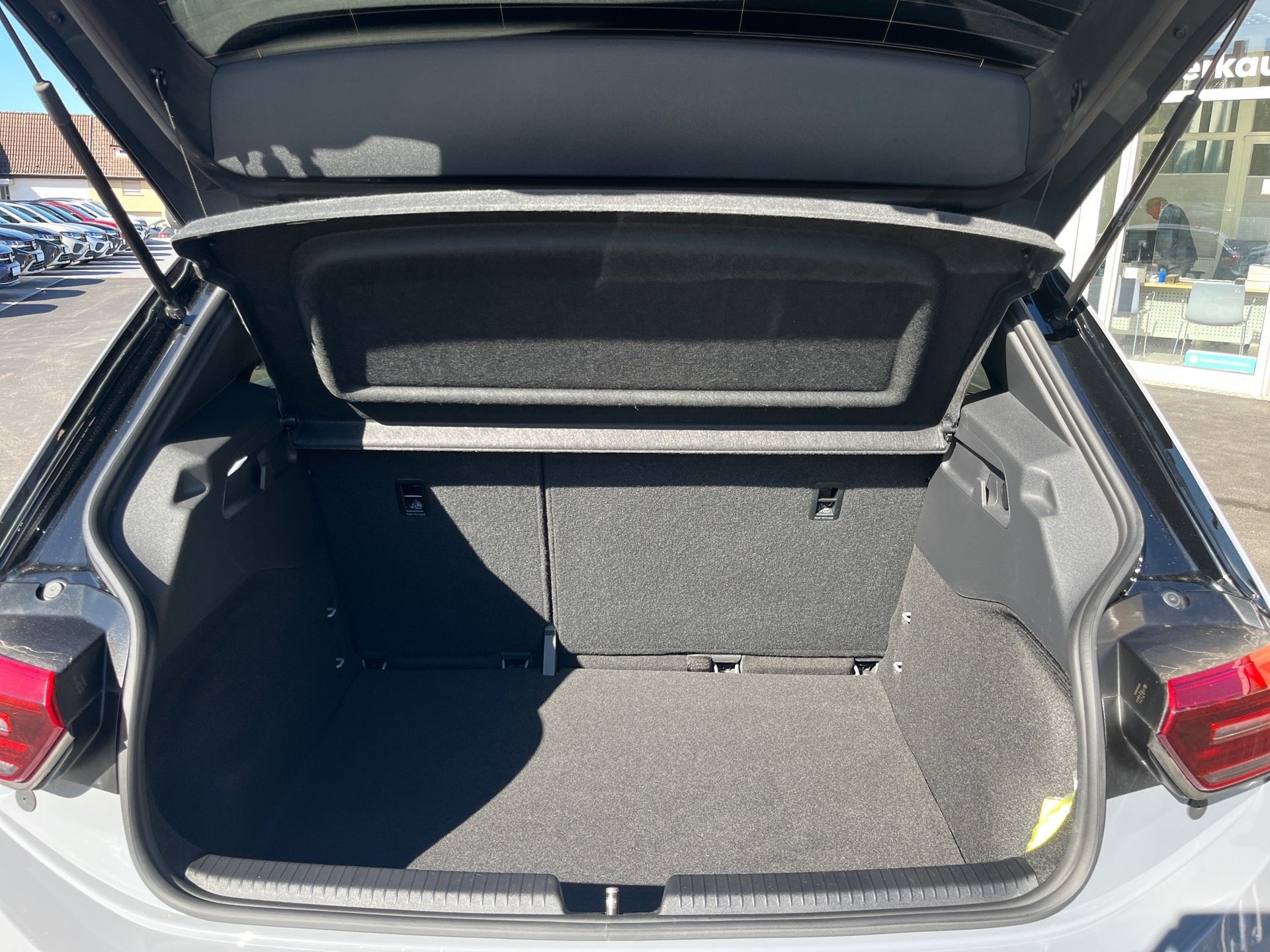 ID.3 PRO+ALU 19+RÜCKFAHRKAMERA+LED-MATRIX+NAVI PRO+APP CONNECT+KEYLESS