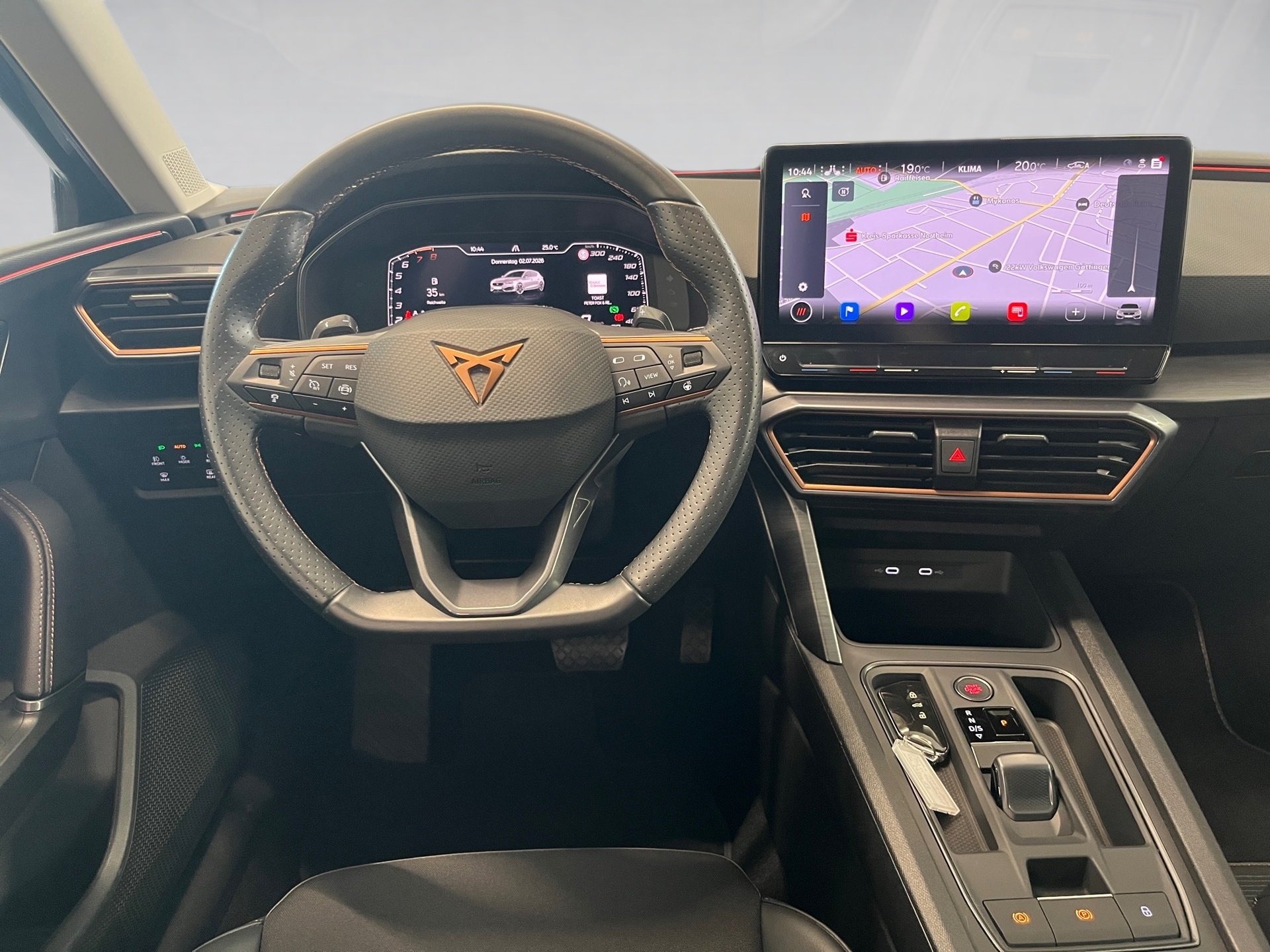 Leon eTSI DSG+ALU 18+RÜCKFAHRKAMERA+NAVI+LED+KEYLESS+PARK ASSIST+MIRROR LINK