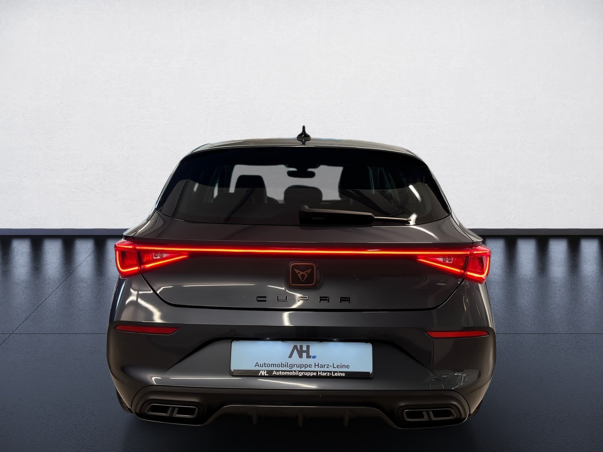 Leon eTSI DSG+ALU 18+RÜCKFAHRKAMERA+NAVI+LED+KEYLESS+PARK ASSIST+MIRROR LINK