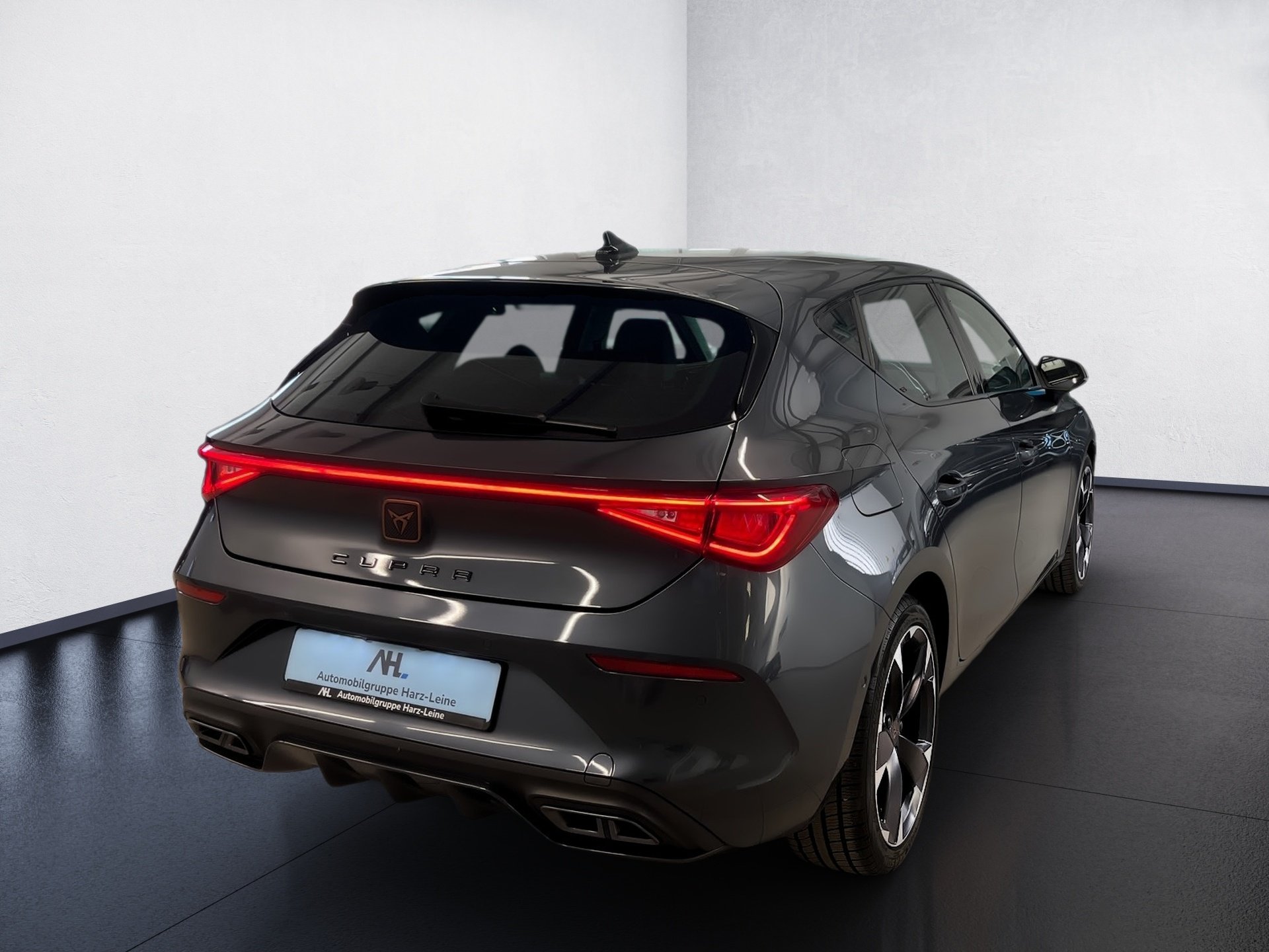 Leon eTSI DSG+ALU 18+RÜCKFAHRKAMERA+NAVI+LED+KEYLESS+PARK ASSIST+MIRROR LINK