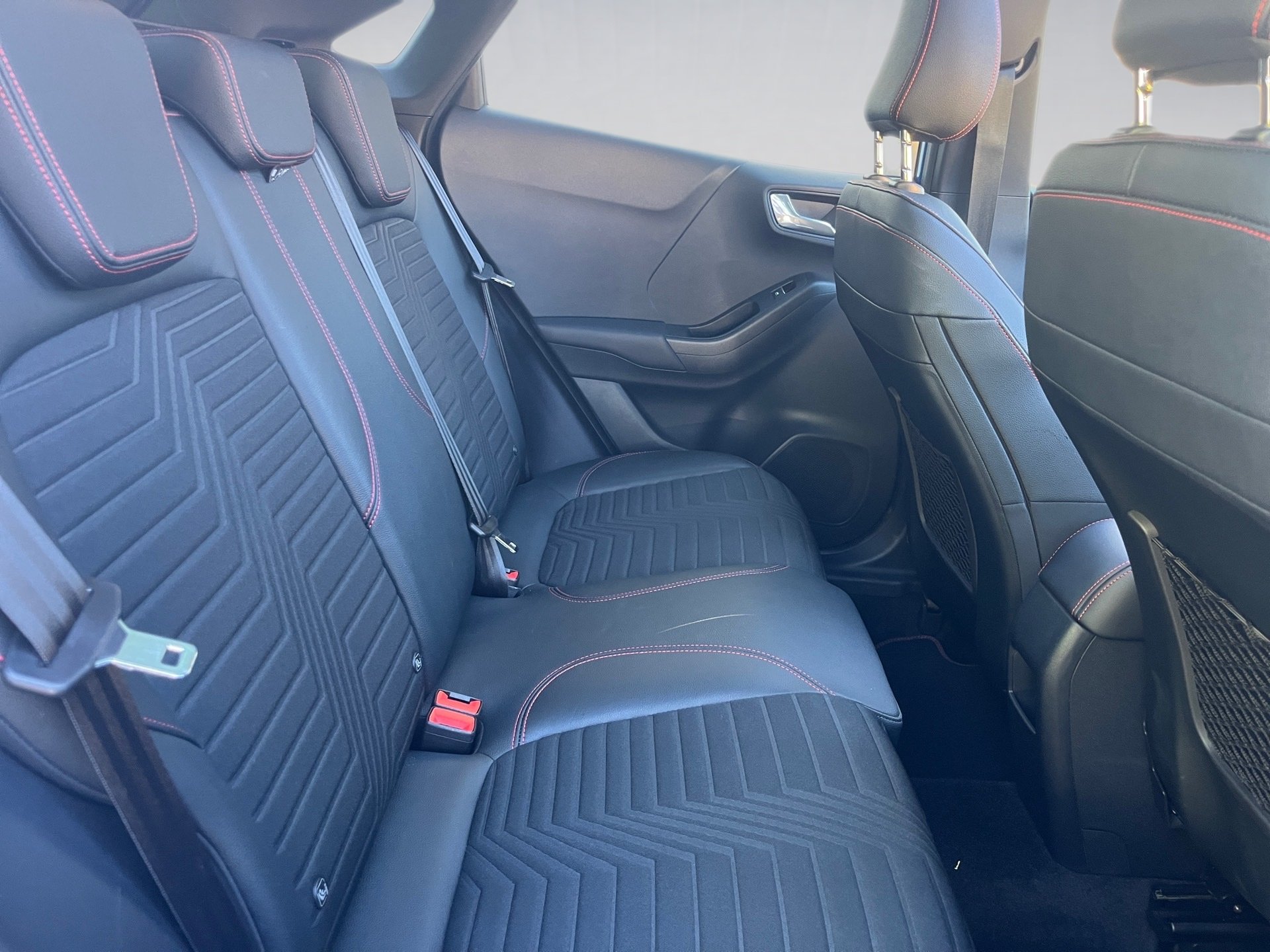 Puma ST-LINE X+ALU 19+PANO+RÜCKFAHRKAMERA+B&O SOUND+KEYFREE+APP LINK+KLIMA