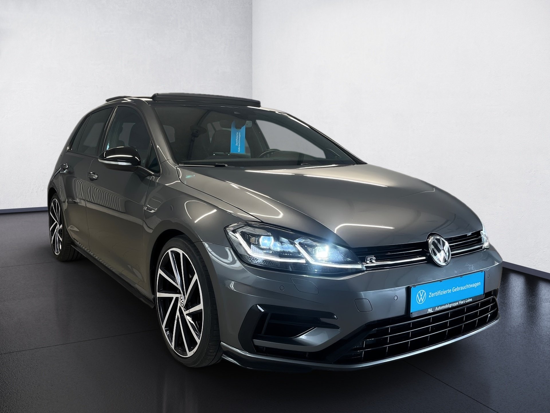 Golf VII R 4MOTION DSG+ALU 19+PANO+DYNAUDIO+RÜCKFAHRKAMERA+NAVI+LED+KEYLESS+ACC