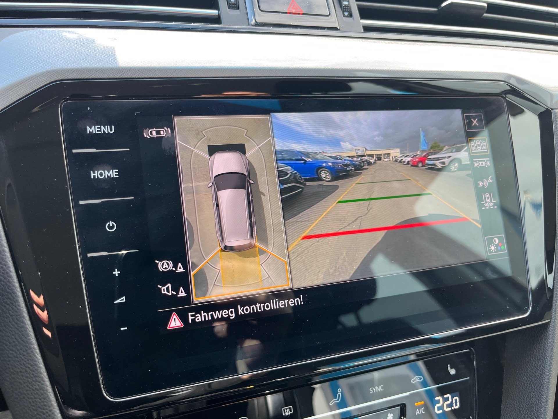 Passat Variant BUSINESS TDI DSG+AHK+16+360° KAMERA+TRAVEL ASSIST+NAVI PRO+LED-MATRIX