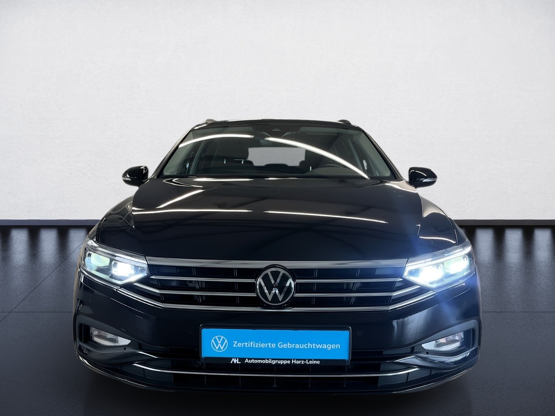 Passat Variant BUSINESS TDI DSG+AHK+ALU 17+RÜCKFAHRKAMERA+LED-MATRIX+NAVI+APP CONNECT