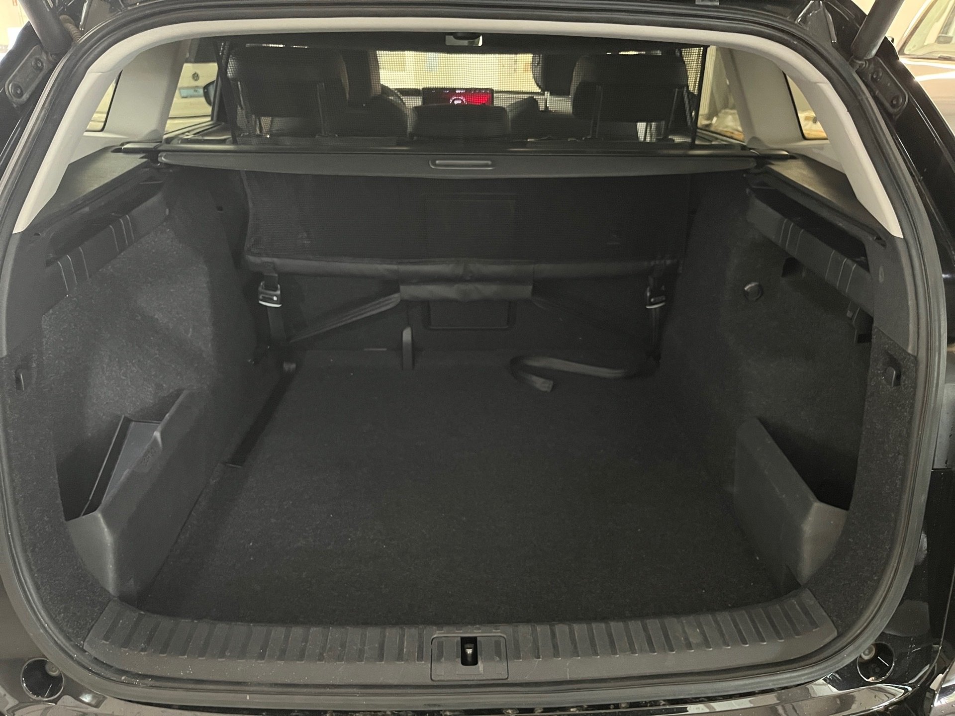 Enyaq IV+ALU 19+RÜCKFAHRKAMERA+AR HUD+WÄRMEPUMPE+LED-MATRIX+KEYLESS+NAVI+KLIMA