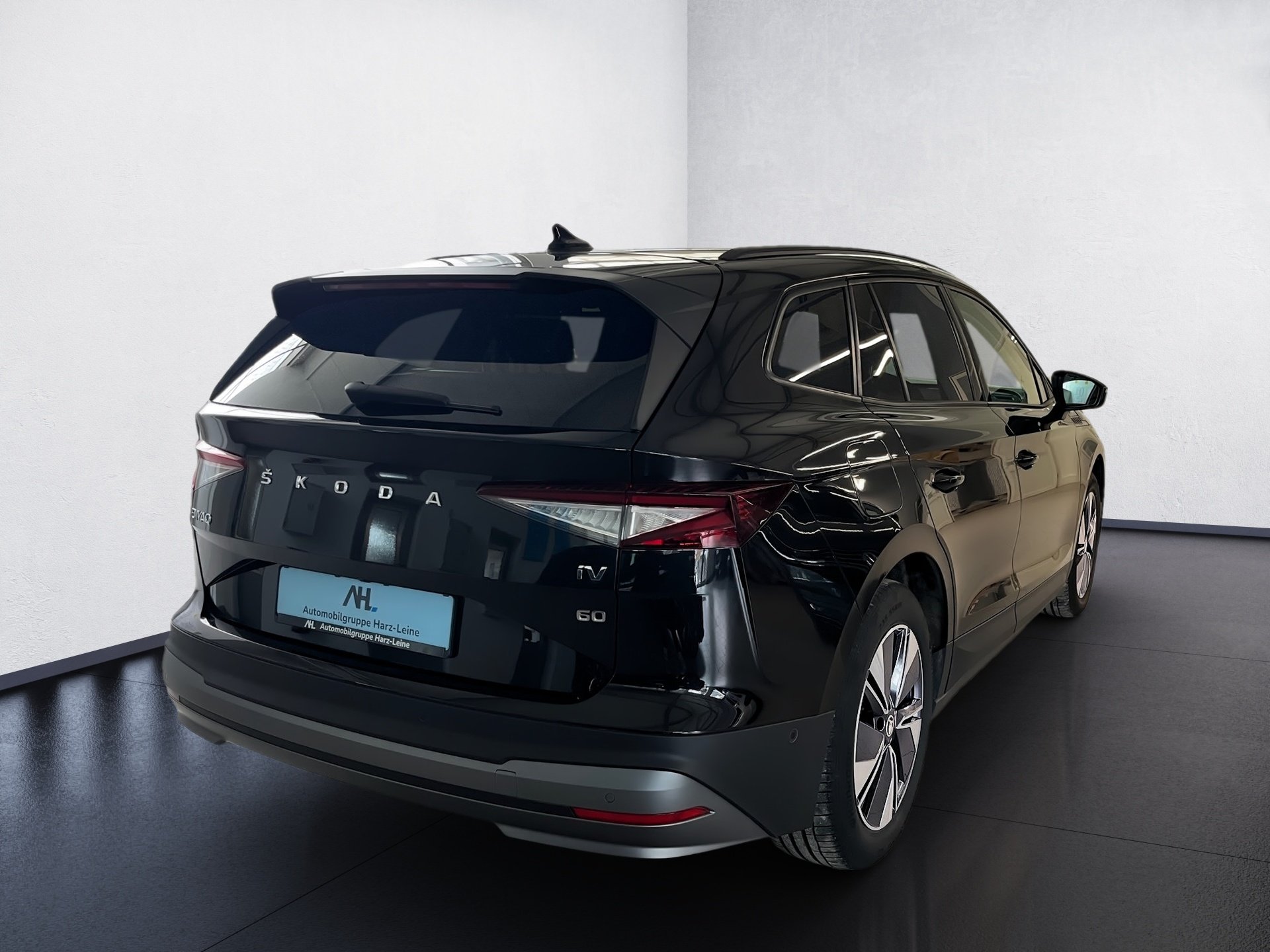 Enyaq IV+ALU 19+RÜCKFAHRKAMERA+AR HUD+WÄRMEPUMPE+LED-MATRIX+KEYLESS+NAVI+KLIMA