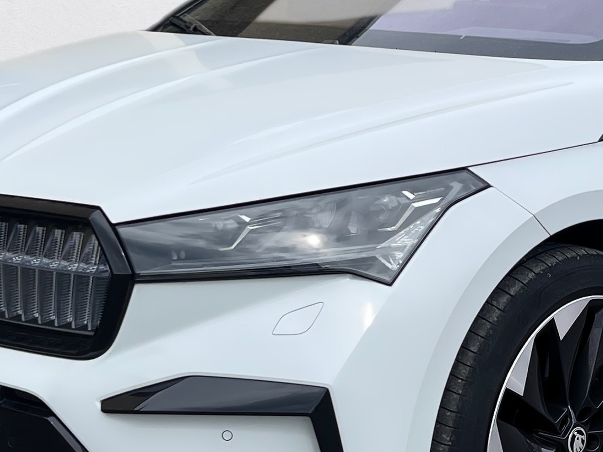 Enyaq SPORTLINE+ALU 21+HUD+LED-MATRIX+NAVI+KEYLESS+WÄRMEPUMPE+SMART LINK