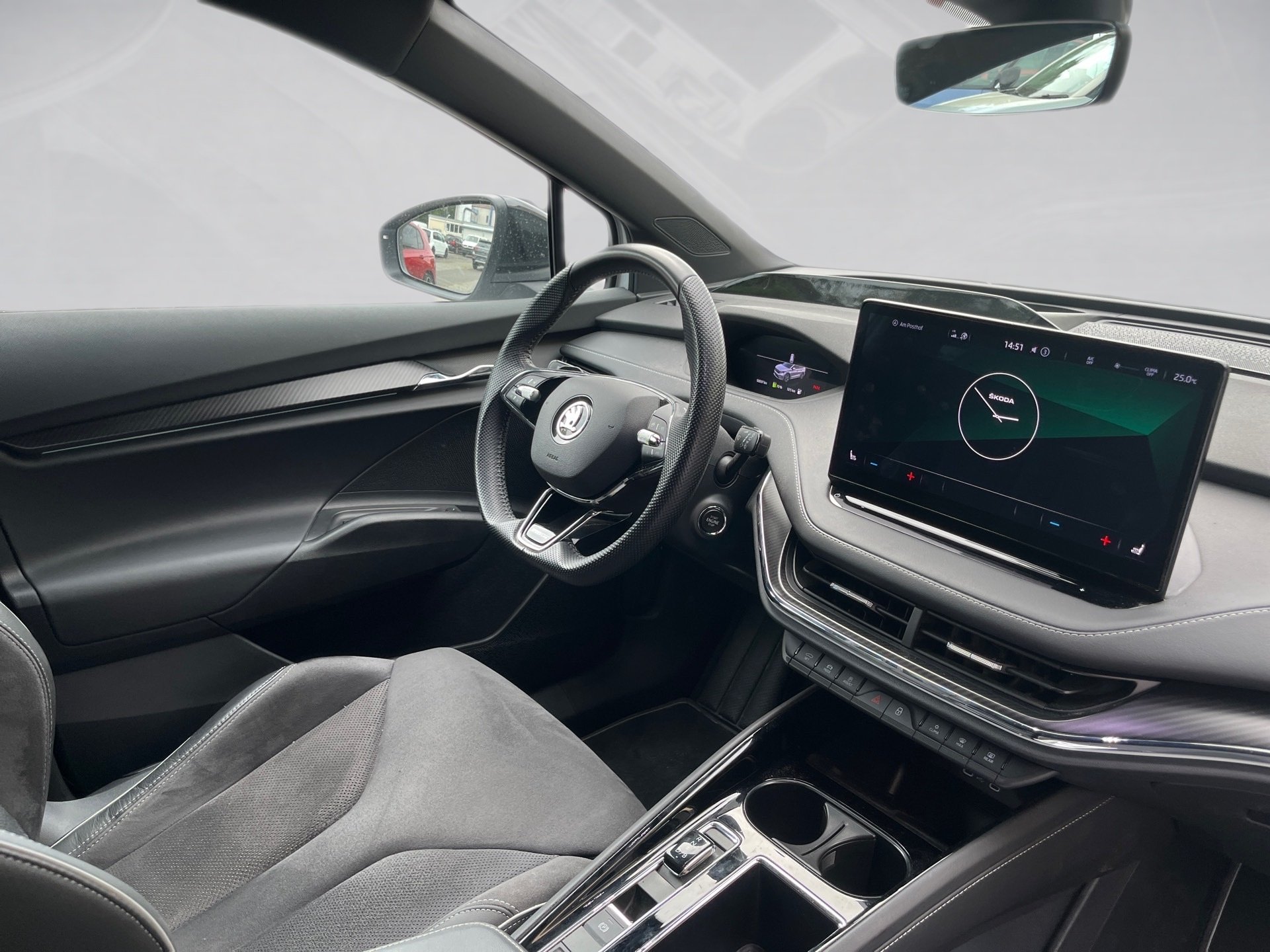 Enyaq SPORTLINE+ALU 21+HUD+LED-MATRIX+NAVI+KEYLESS+WÄRMEPUMPE+SMART LINK