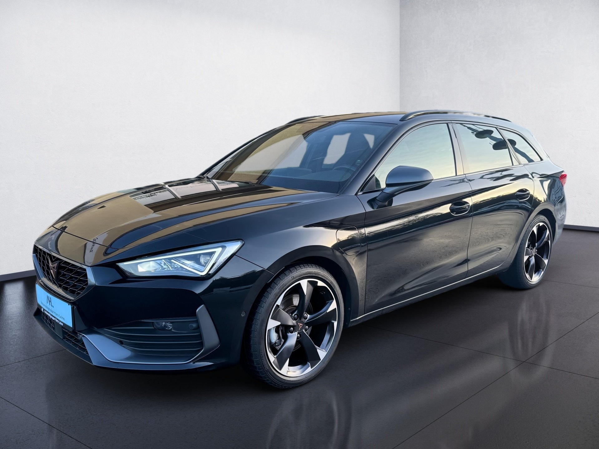 Leon Sportstourer e-HYBRID DSG+ALU 18+RÜCKFAHRKAMERA+DCC+KEYLESS+LED+NAVI+ACC+KLIMA+SPORT
