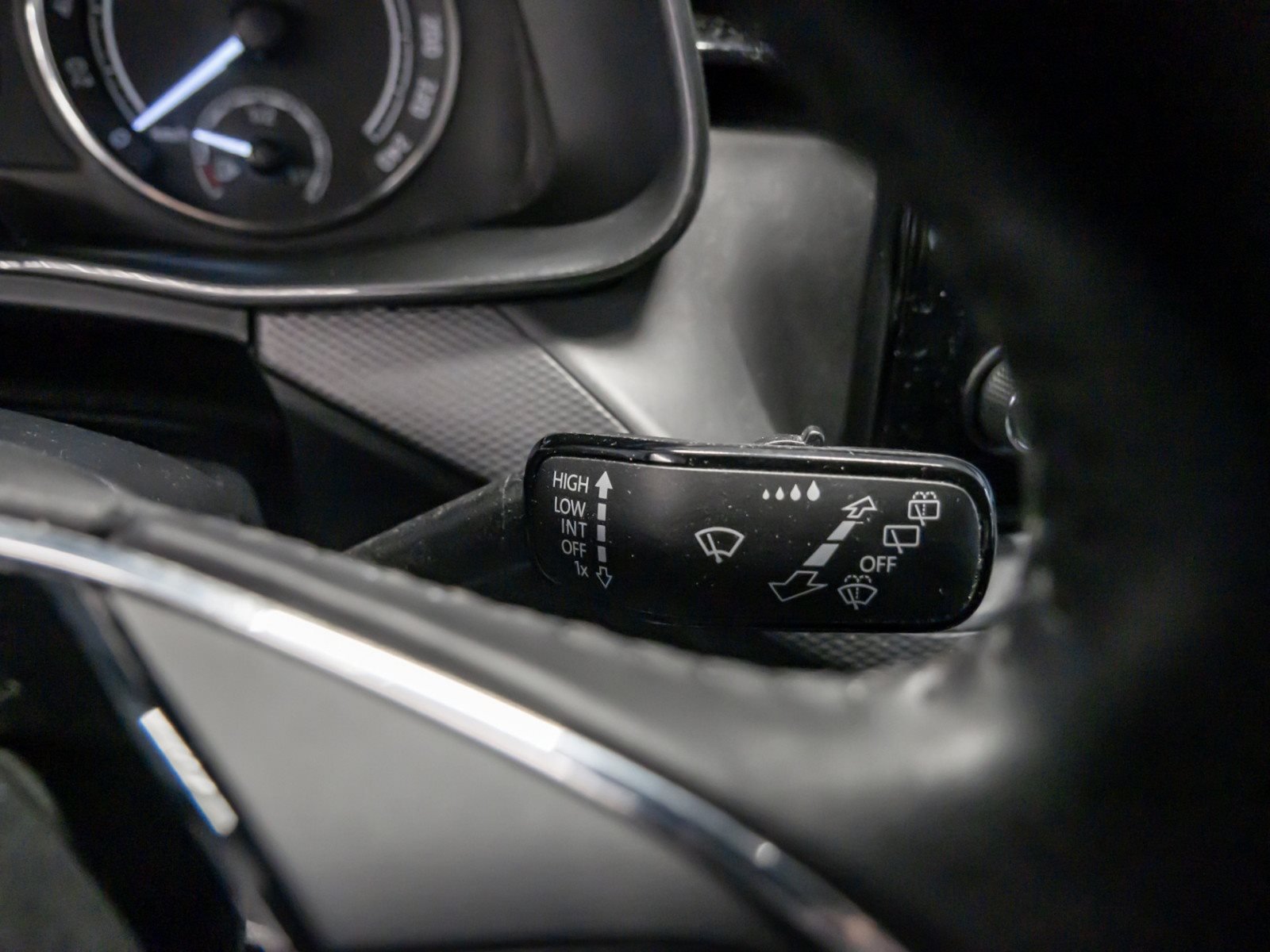 Scala AMBITION TSI+ALU 16+SITZHEIZUNG+LED+KLIMA+MIRROR LINK+FRONT ASSIST+RADIO