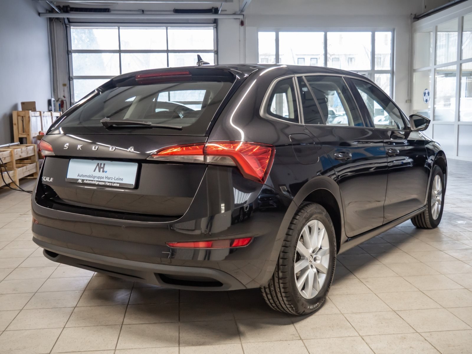 Scala AMBITION TSI+ALU 16+SITZHEIZUNG+LED+KLIMA+MIRROR LINK+FRONT ASSIST+RADIO