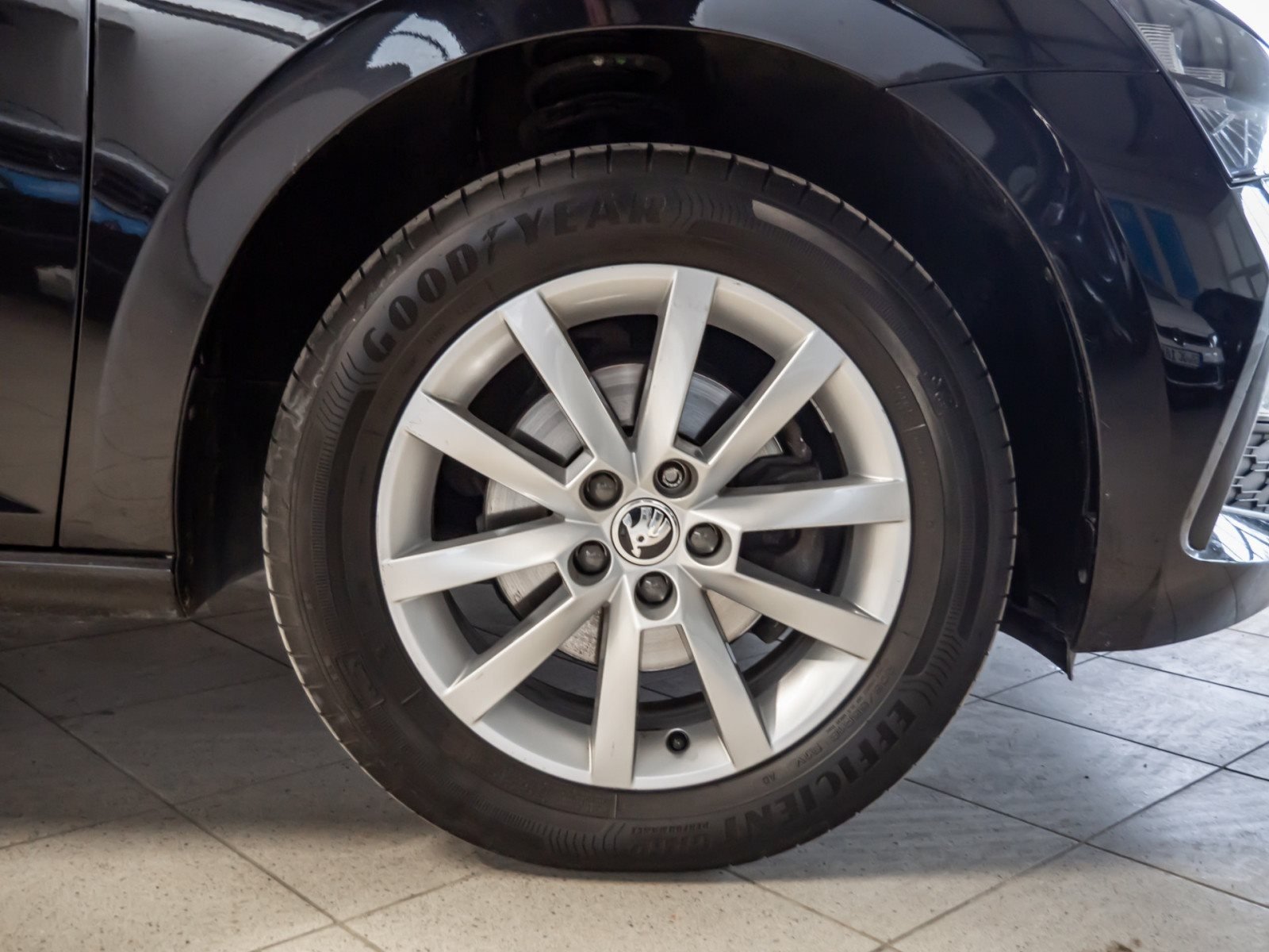 Scala AMBITION TSI+ALU 16+SITZHEIZUNG+LED+KLIMA+MIRROR LINK+FRONT ASSIST+RADIO