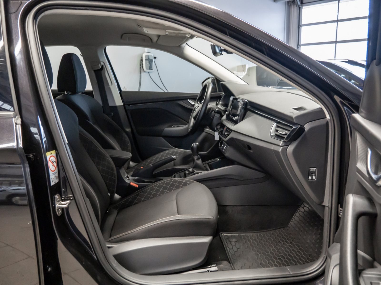 Scala AMBITION TSI+ALU 16+SITZHEIZUNG+LED+KLIMA+MIRROR LINK+FRONT ASSIST+RADIO