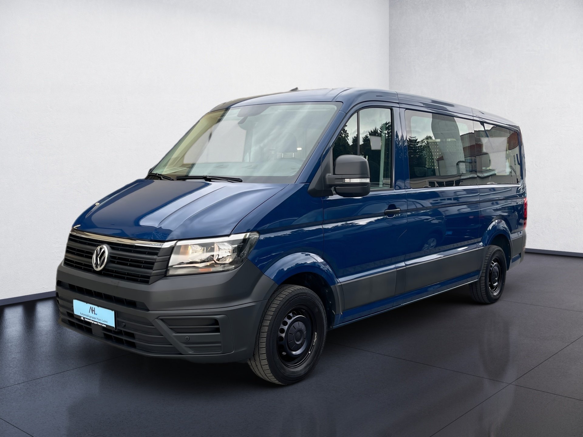 Crafter TDI+8 SITZE+ROLLSTUHL BUS+ELEK. TRITTSTUFE+KLIMA+RADIO+FENSTERPAKET