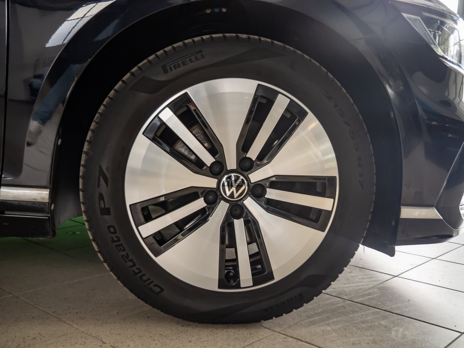 Passat Variant GTE DSG+ALU 17+LED-MATRIX+RÜCKFAHRKAMERA+TRAVEL ASSIST+NAVI PRO+ACC+APP