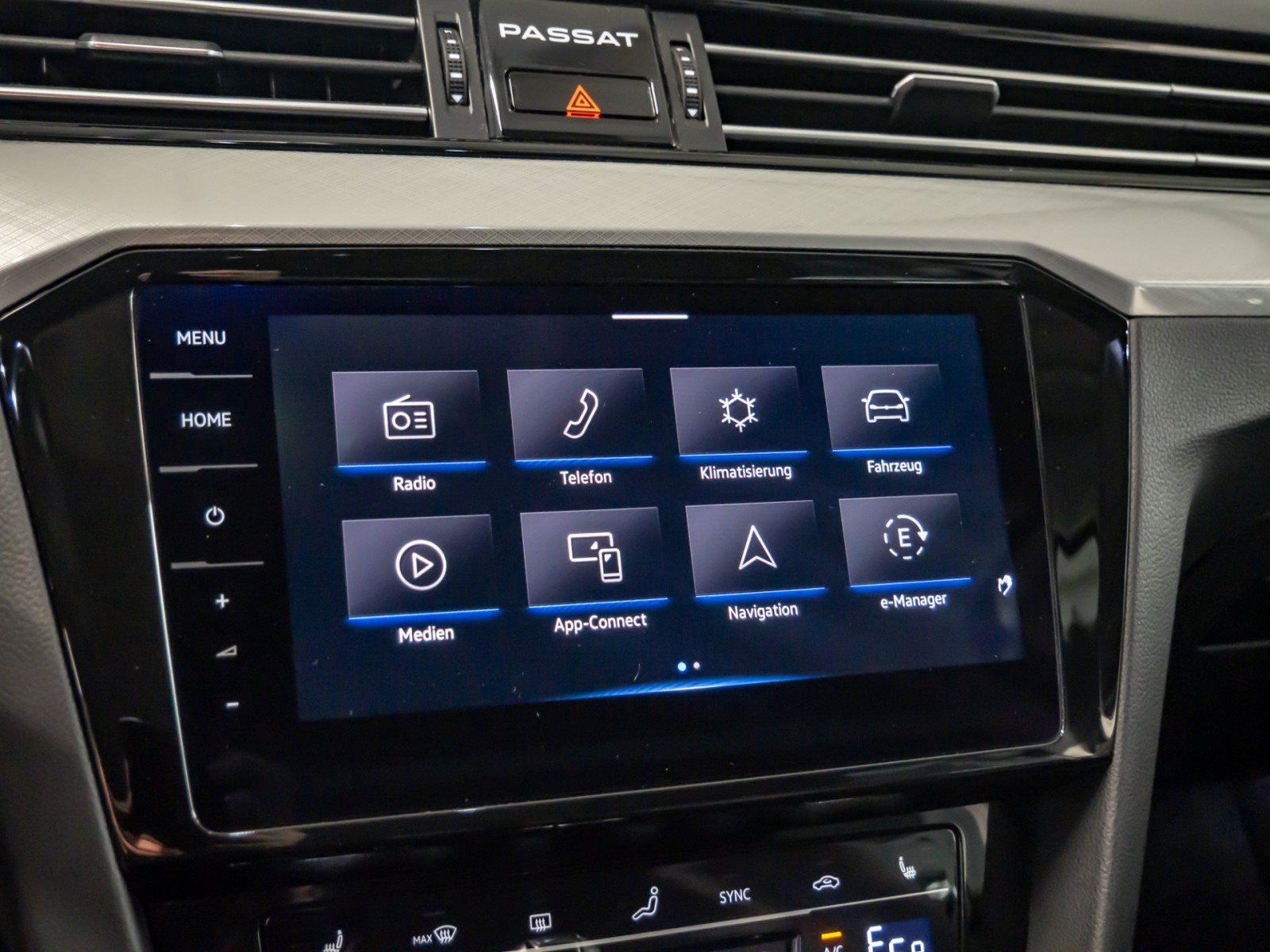 Passat Variant GTE DSG+ALU 17+LED-MATRIX+RÜCKFAHRKAMERA+TRAVEL ASSIST+NAVI PRO+ACC+APP