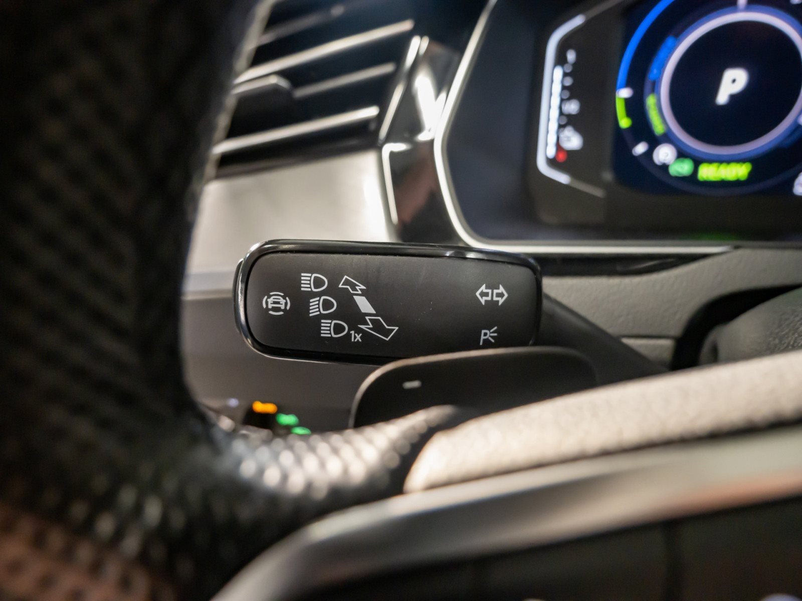 Passat Variant GTE DSG+ALU 17+LED-MATRIX+RÜCKFAHRKAMERA+TRAVEL ASSIST+NAVI PRO+ACC+APP