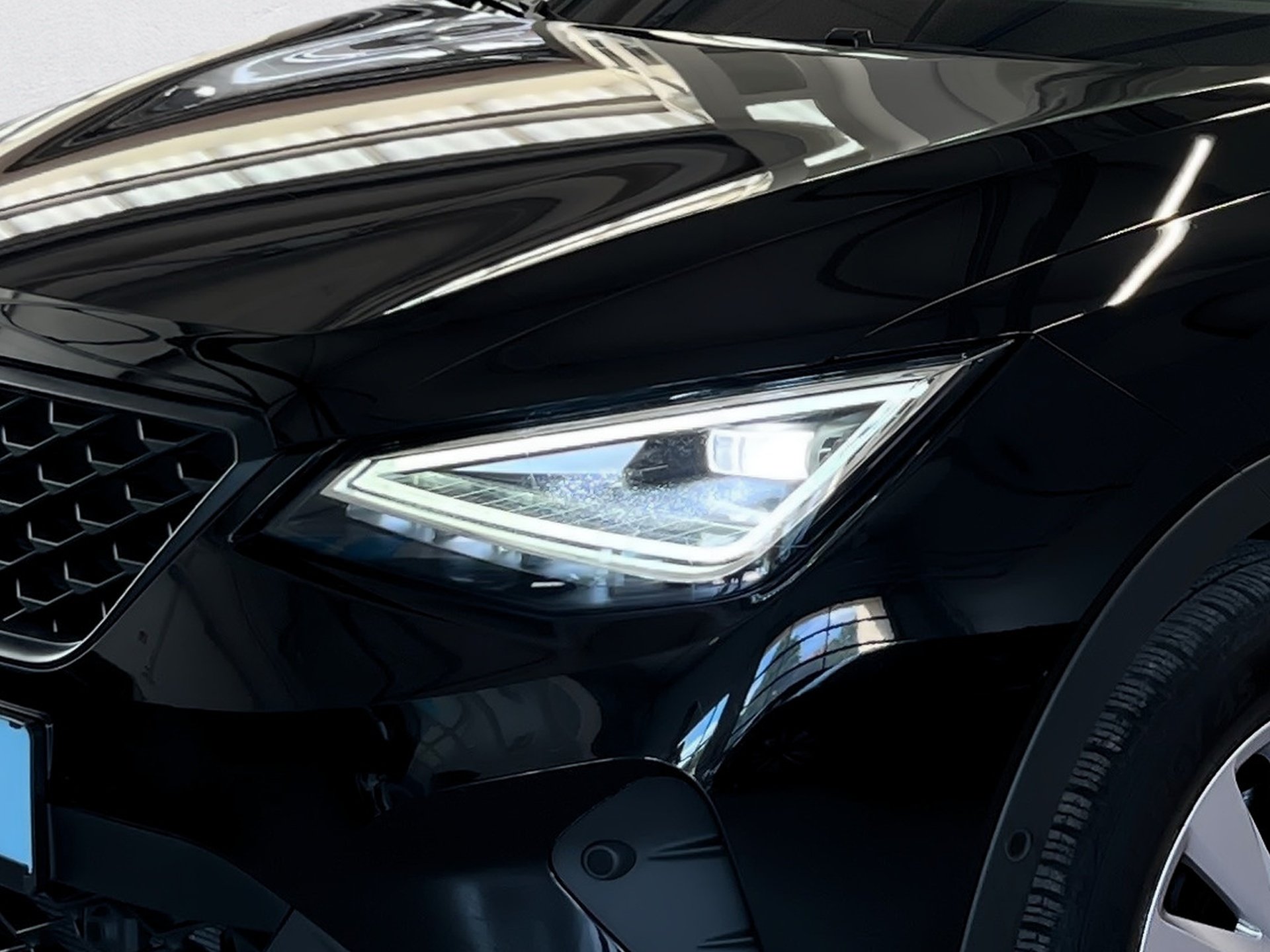 Arona STYLE TSI DSG+ALU 16RÜCKFAHRKAMERA+NAVI+LED+ACC+MIRROR LINK +KLIMA
