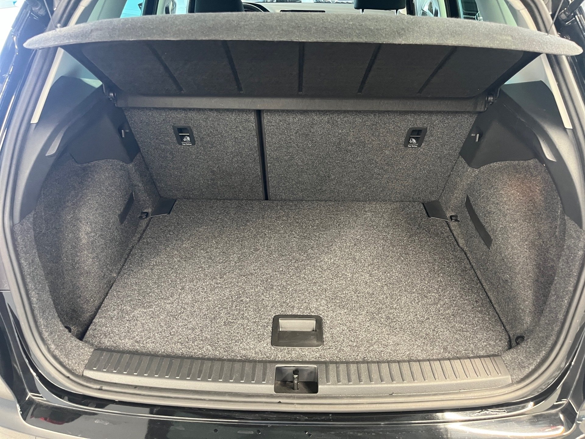 Arona STYLE TSI DSG+ALU 16RÜCKFAHRKAMERA+NAVI+LED+ACC+MIRROR LINK +KLIMA