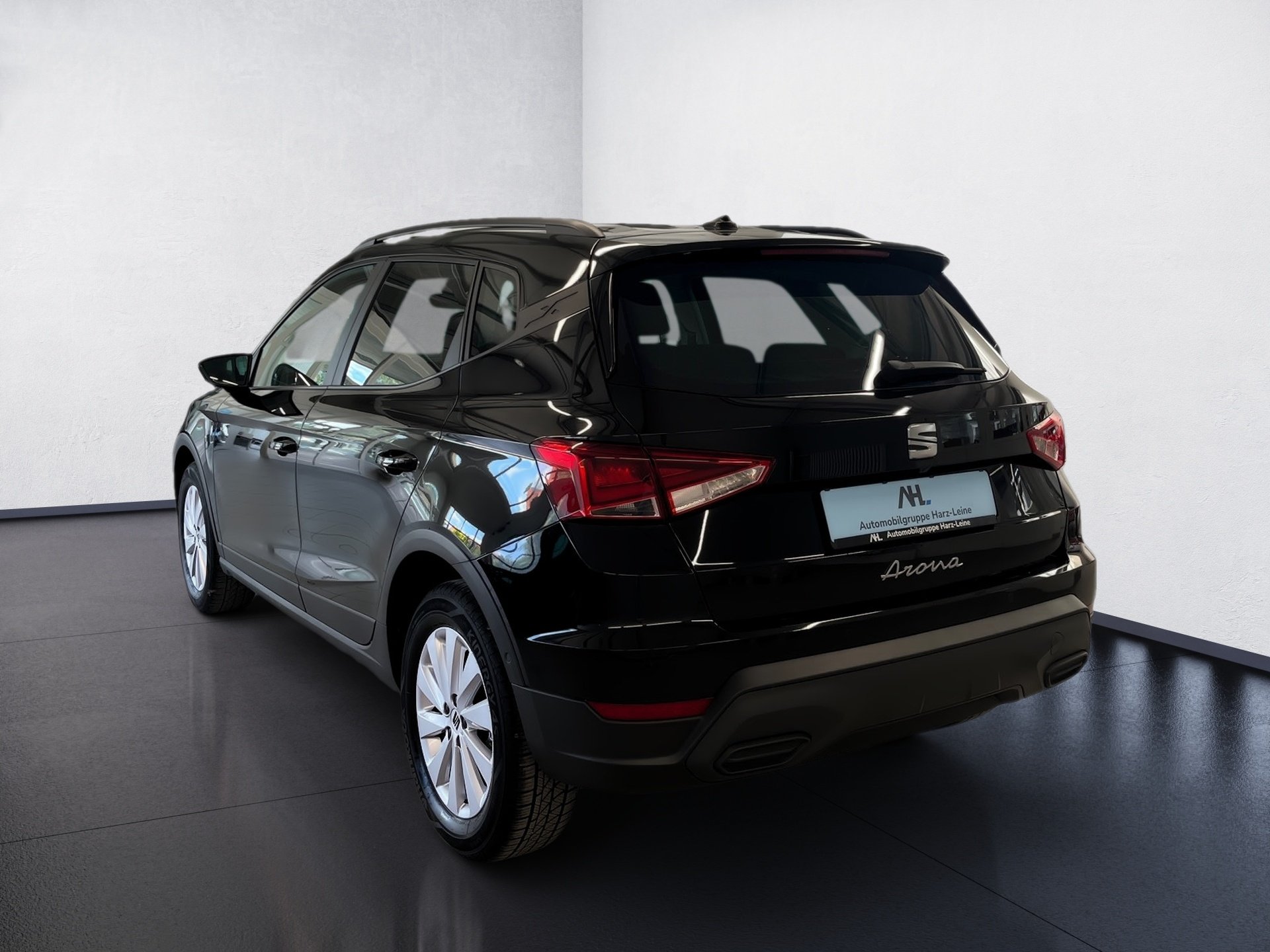 Arona STYLE TSI DSG+ALU 16RÜCKFAHRKAMERA+NAVI+LED+ACC+MIRROR LINK +KLIMA