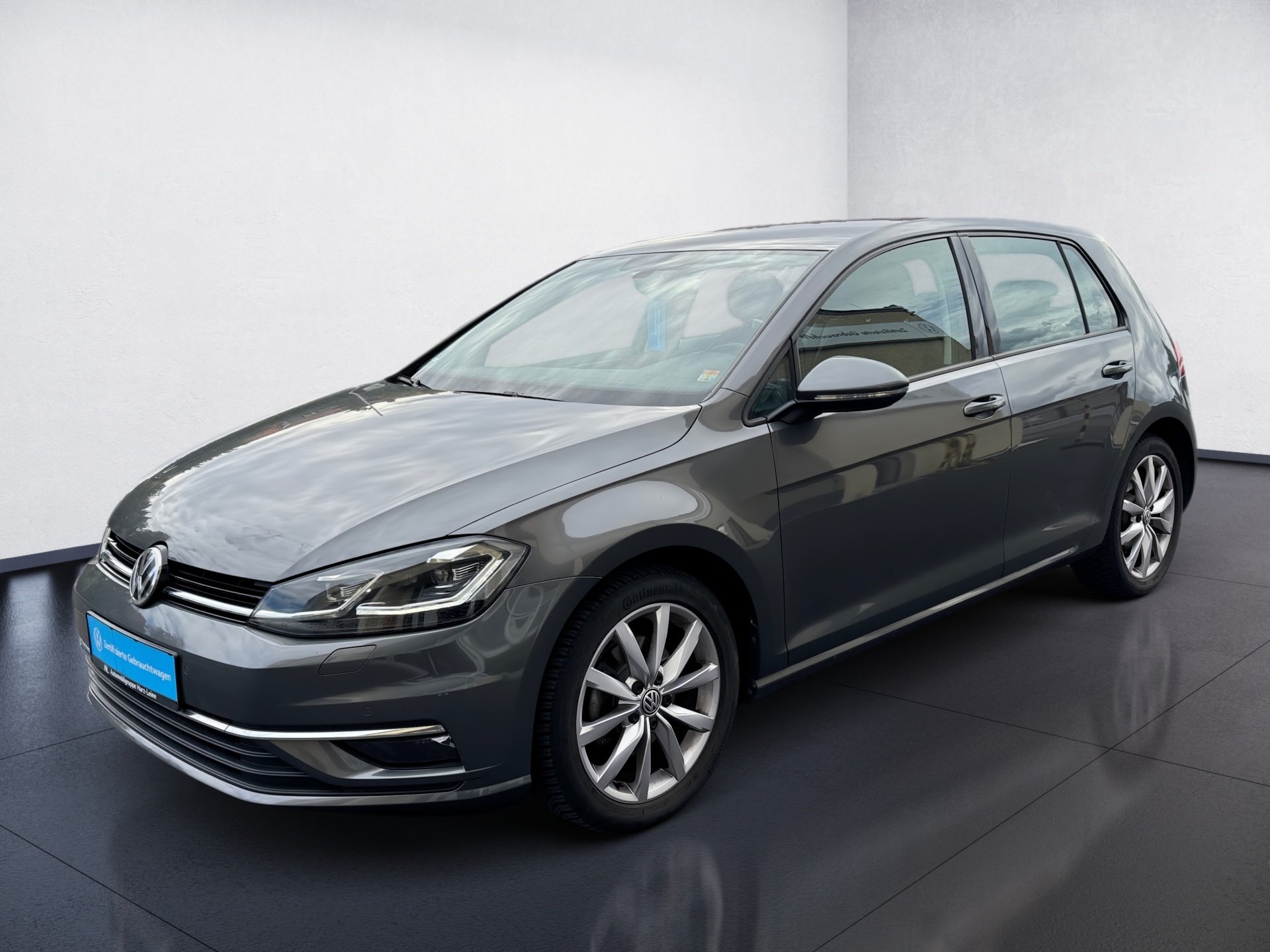 Golf VII HIGHLINE TSI+ALU 17+SITZHEIZUNG+ACC+NAVI+EINPARKHILFE+LED+KLIMA+LIGHT AS