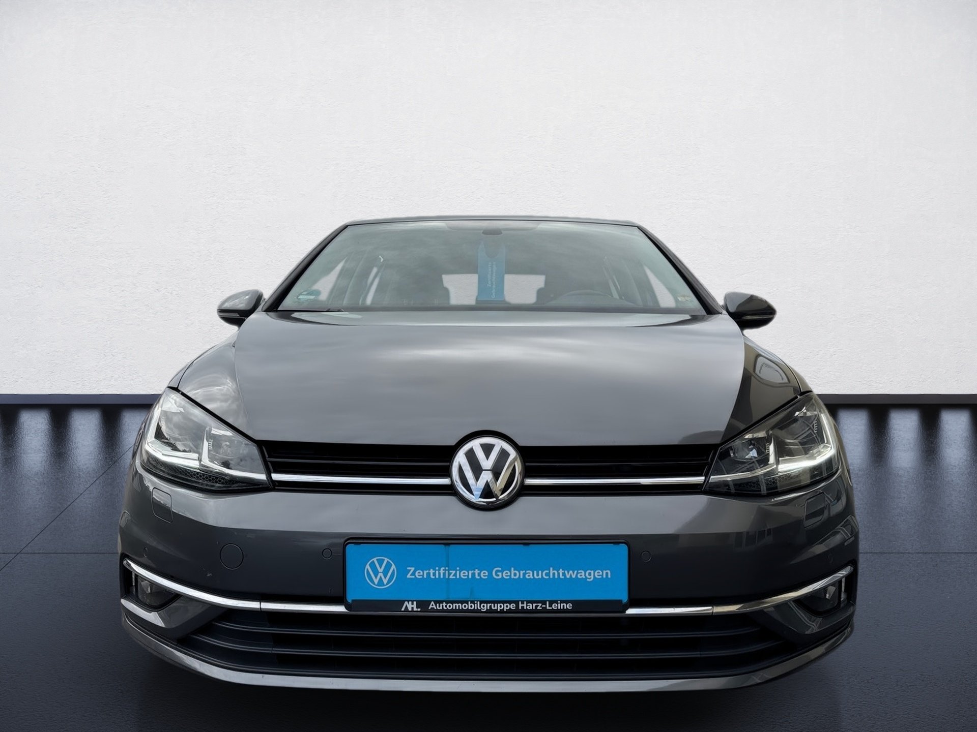 Golf VII HIGHLINE TSI+ALU 17+SITZHEIZUNG+ACC+NAVI+EINPARKHILFE+LED+KLIMA+LIGHT AS