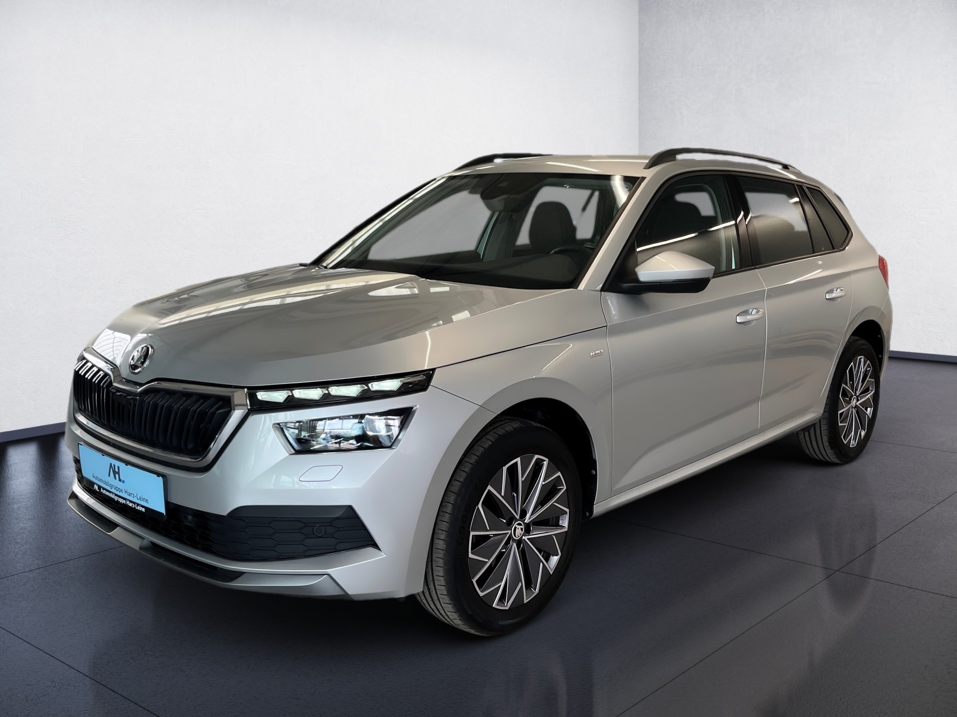 Kamiq TOUR TSI DSG+ALU 17+ACC+LED+RÜCKFAHRKAMERA+SMART LINK+KLIMA+KEYLESS+NAVI